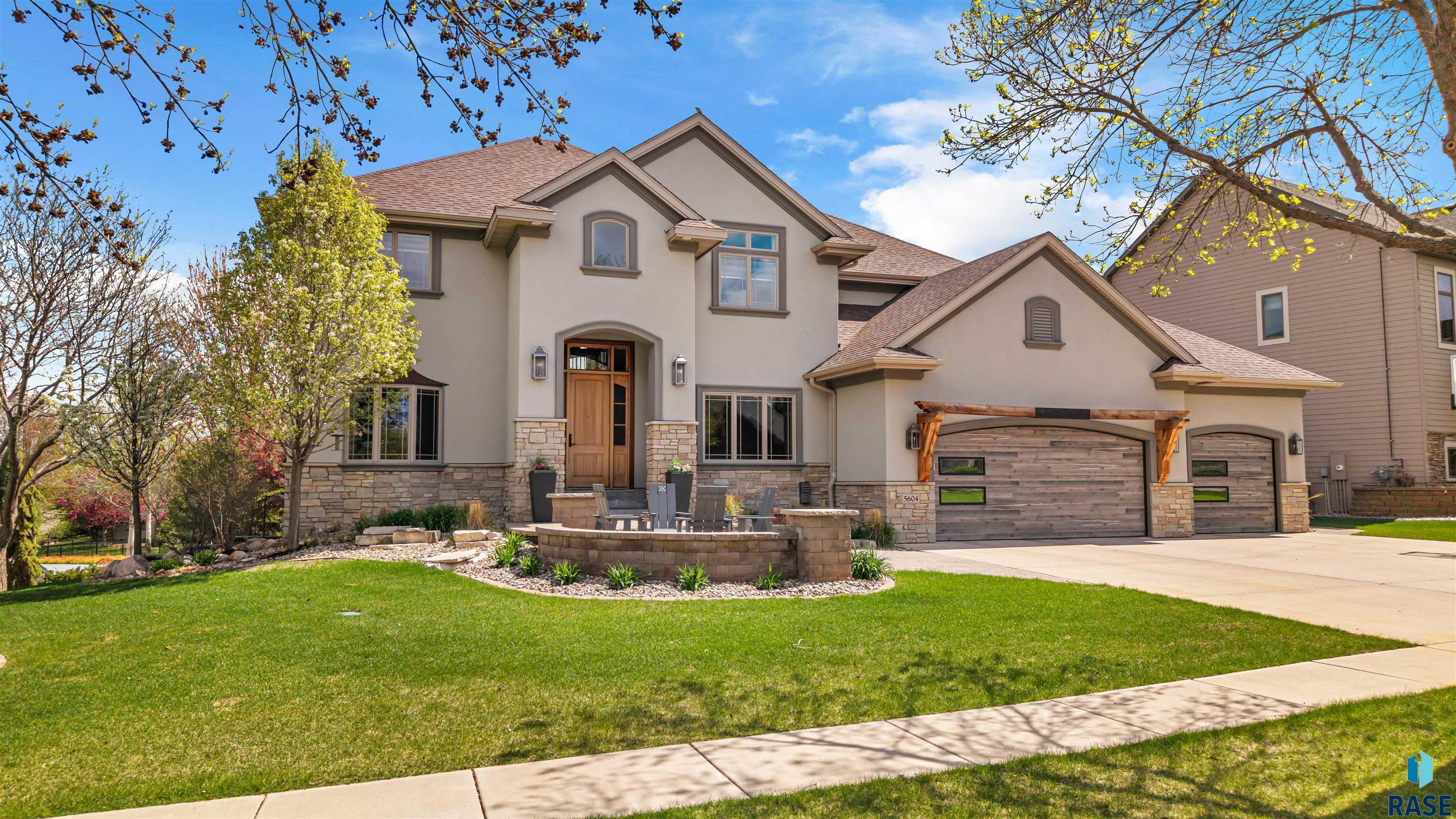 5604 S Jersey Tess Dr Drive, Sioux Falls, South Dakota image 1