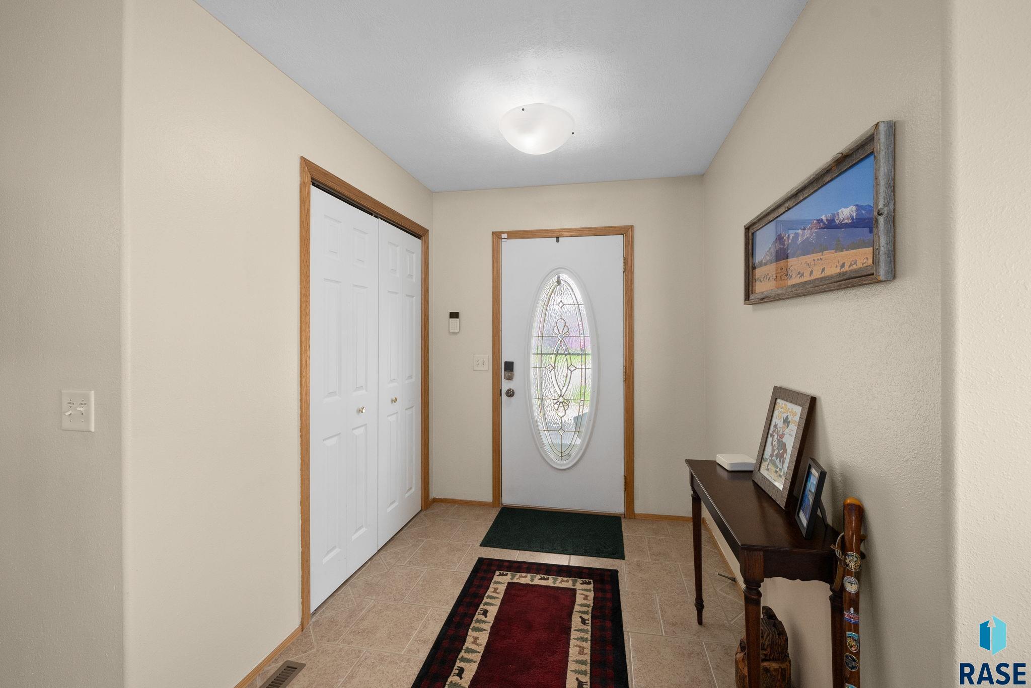 1012 E Magnolia Dr Drive, Brandon, New Jersey image 2