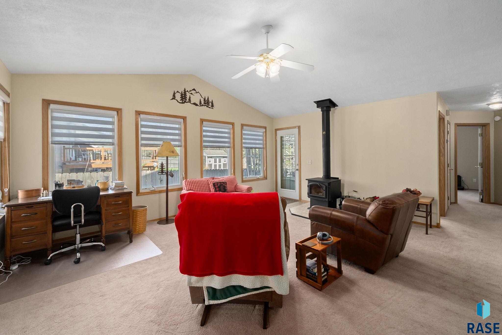 1012 E Magnolia Dr Drive, Brandon, New Jersey image 5