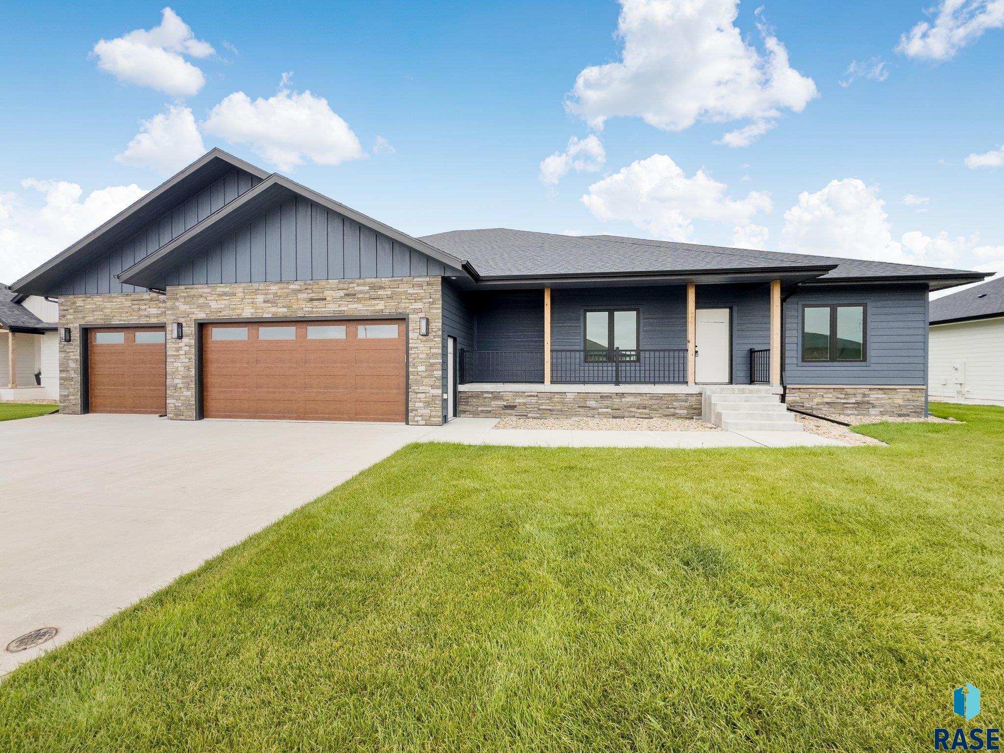 429 Andrew Ave Avenue, Harrisburg, South Dakota image 2