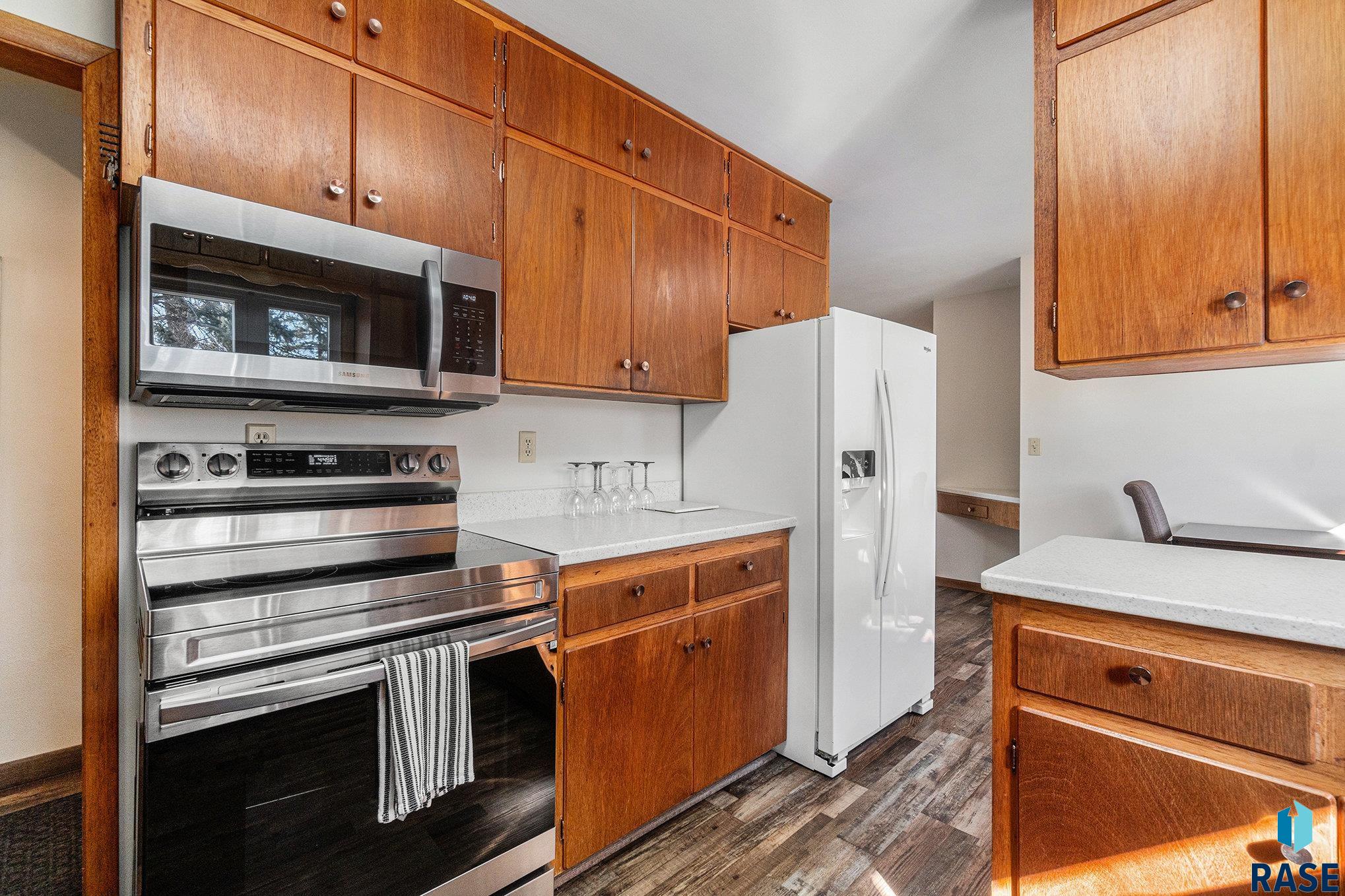 928 N Summit Ave Avenue, Madison, South Dakota image 11