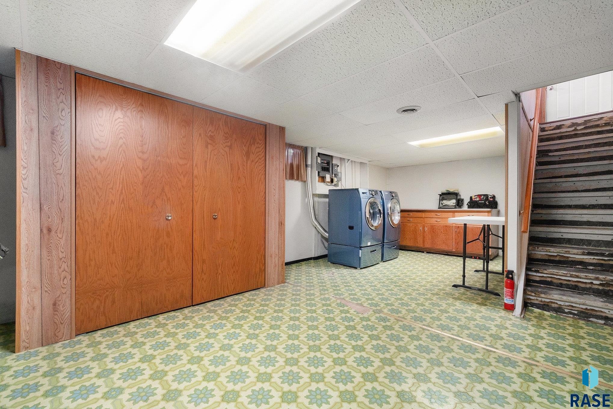 928 N Summit Ave Avenue, Madison, South Dakota image 19