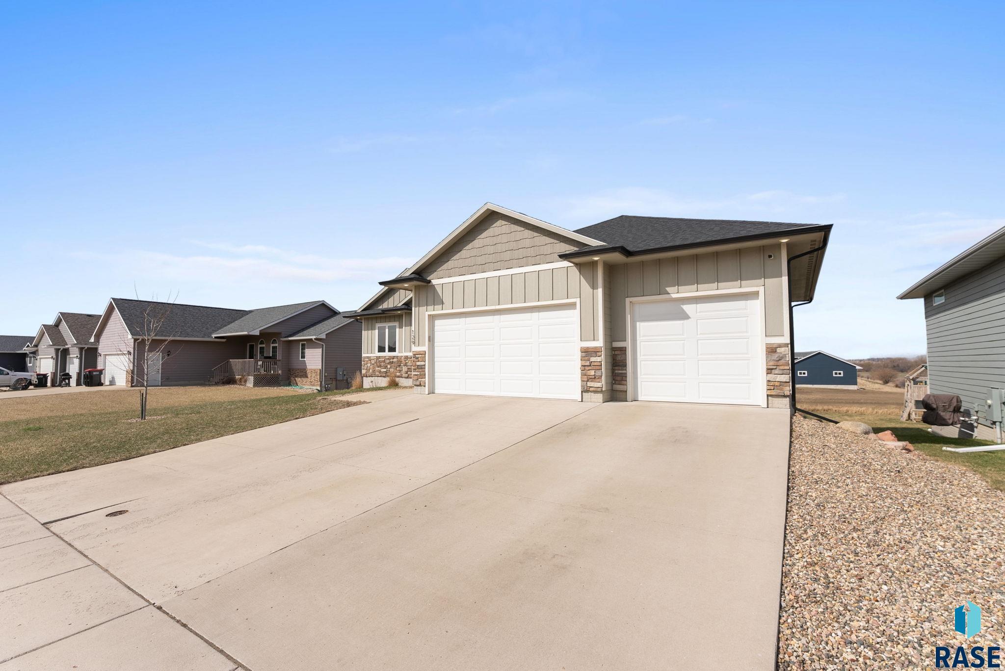129 Lynx St Street, Valley Springs, South Dakota image 4