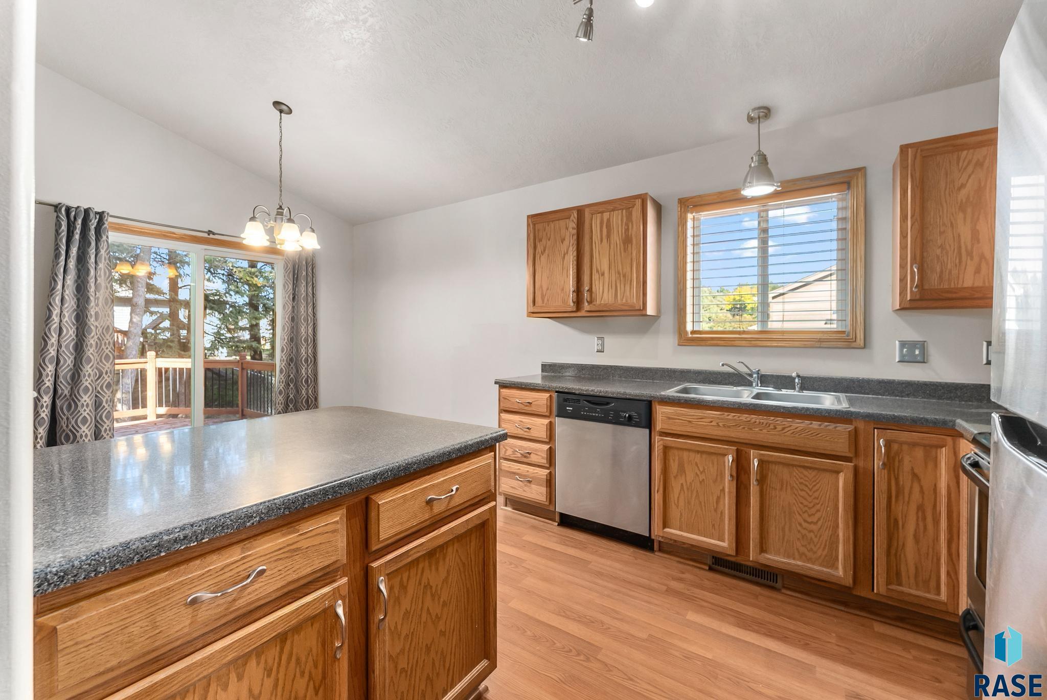 7504 W 66th St Street, Sioux Falls, South Dakota image 5