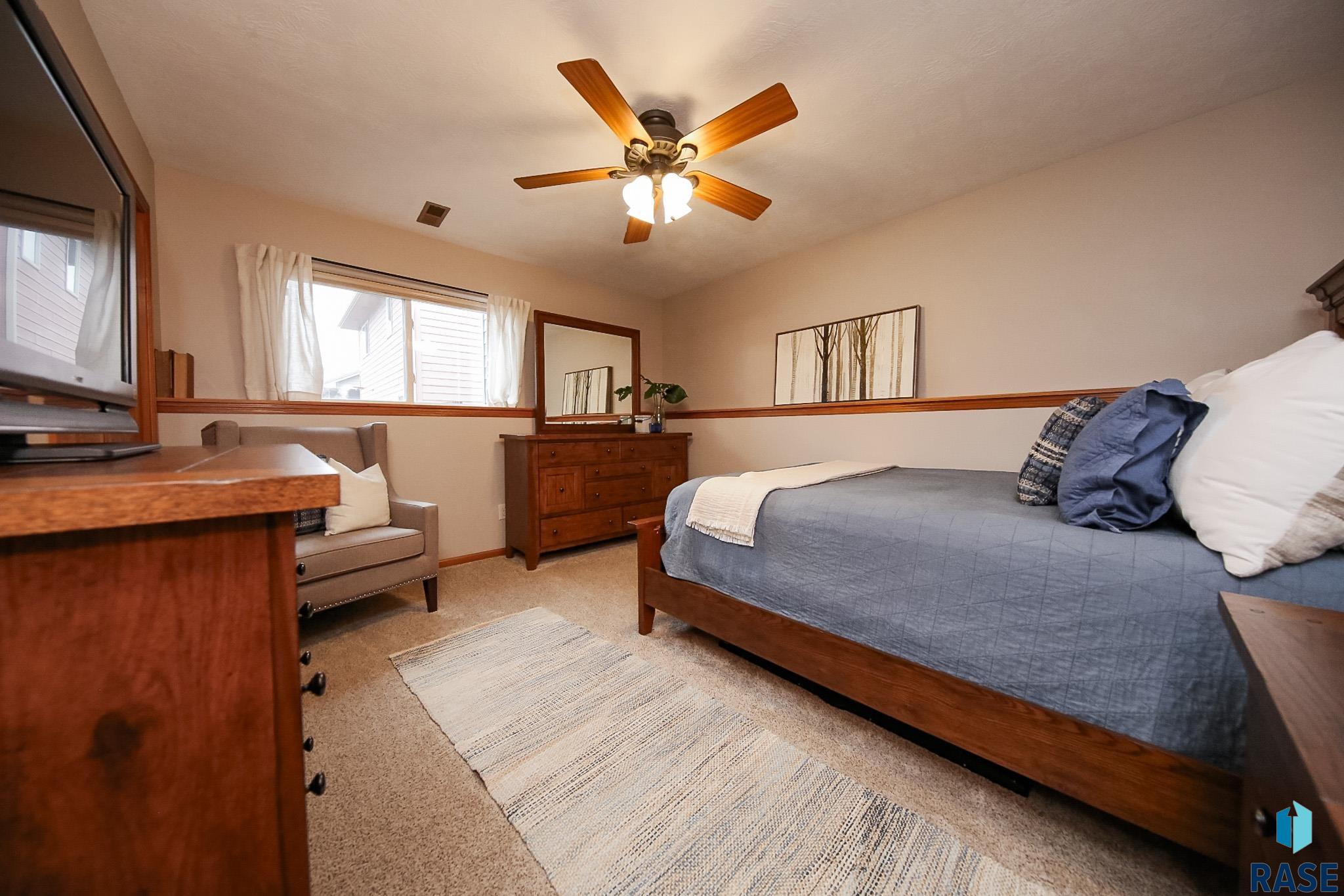 Harrisburg, South Dakota 57032, United States, 4 Bedrooms Bedrooms, ,3 BathroomsBathrooms,Residential,Active,157456