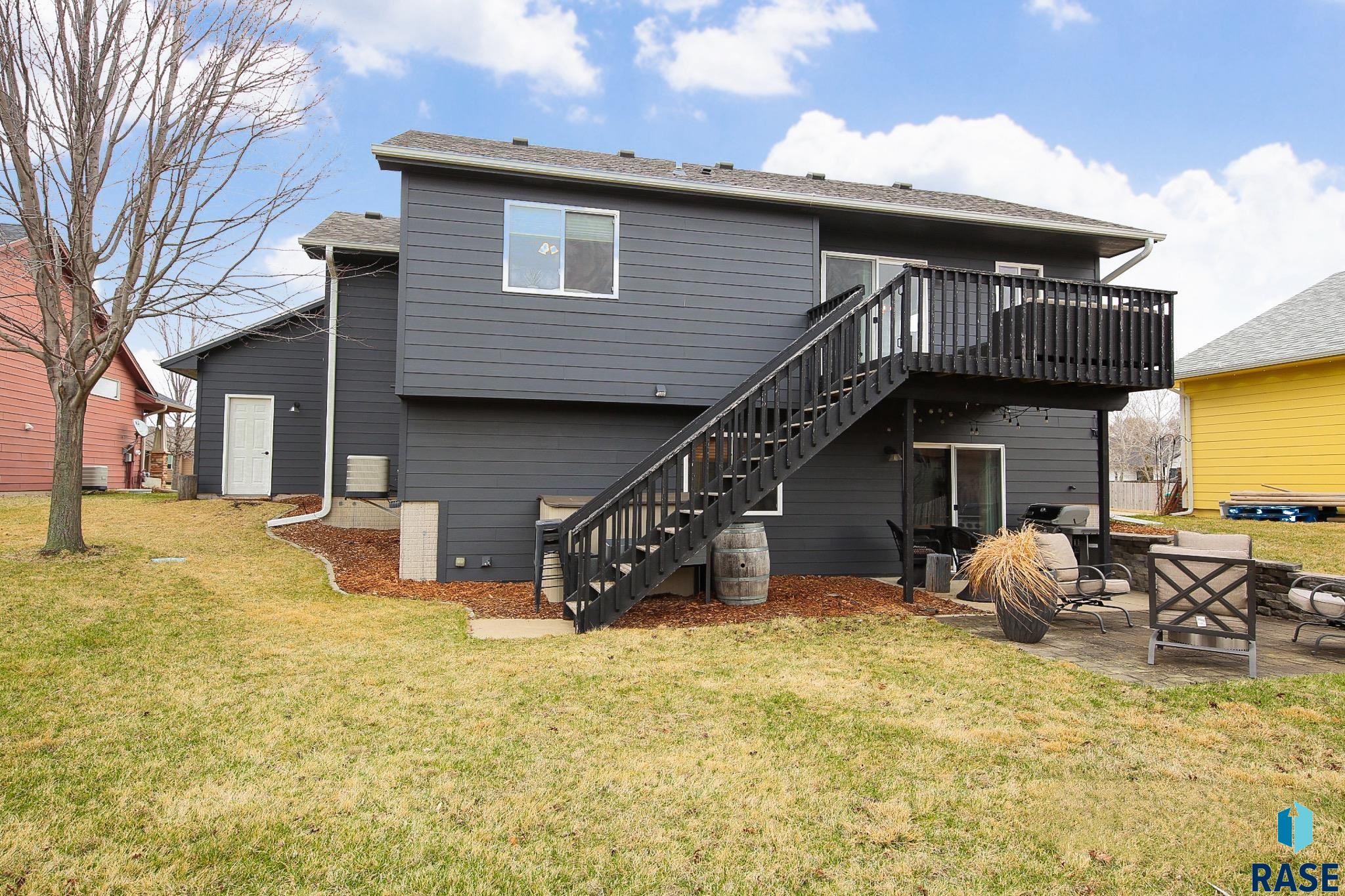 Harrisburg, South Dakota 57032, United States, 4 Bedrooms Bedrooms, ,3 BathroomsBathrooms,Residential,Active,157456