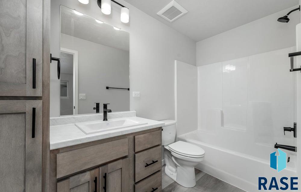 1812 N Concord Dr Drive, Sioux Falls, Texas image 11