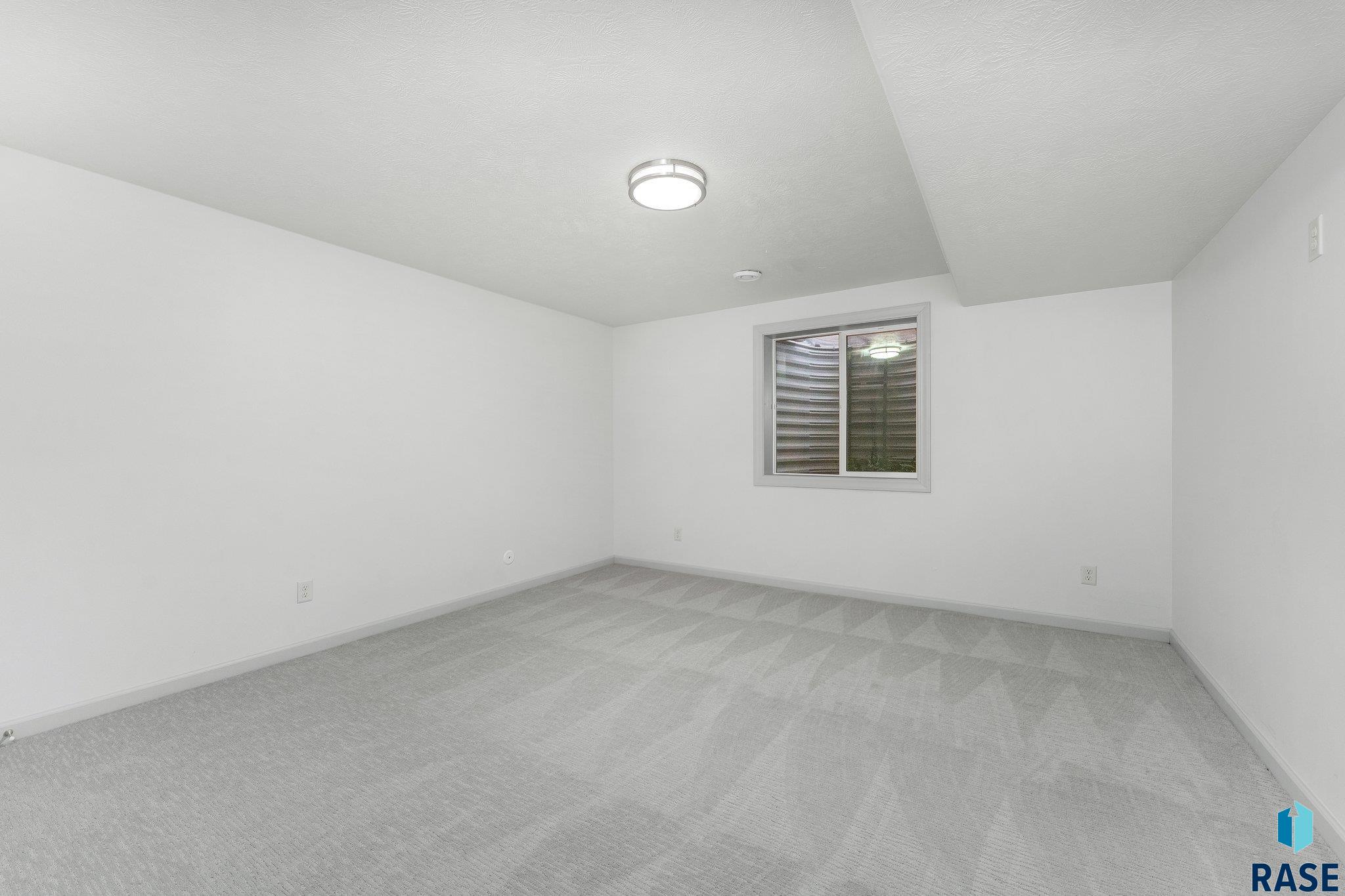 204 E 81st Pl Place, Sioux Falls, South Dakota image 28