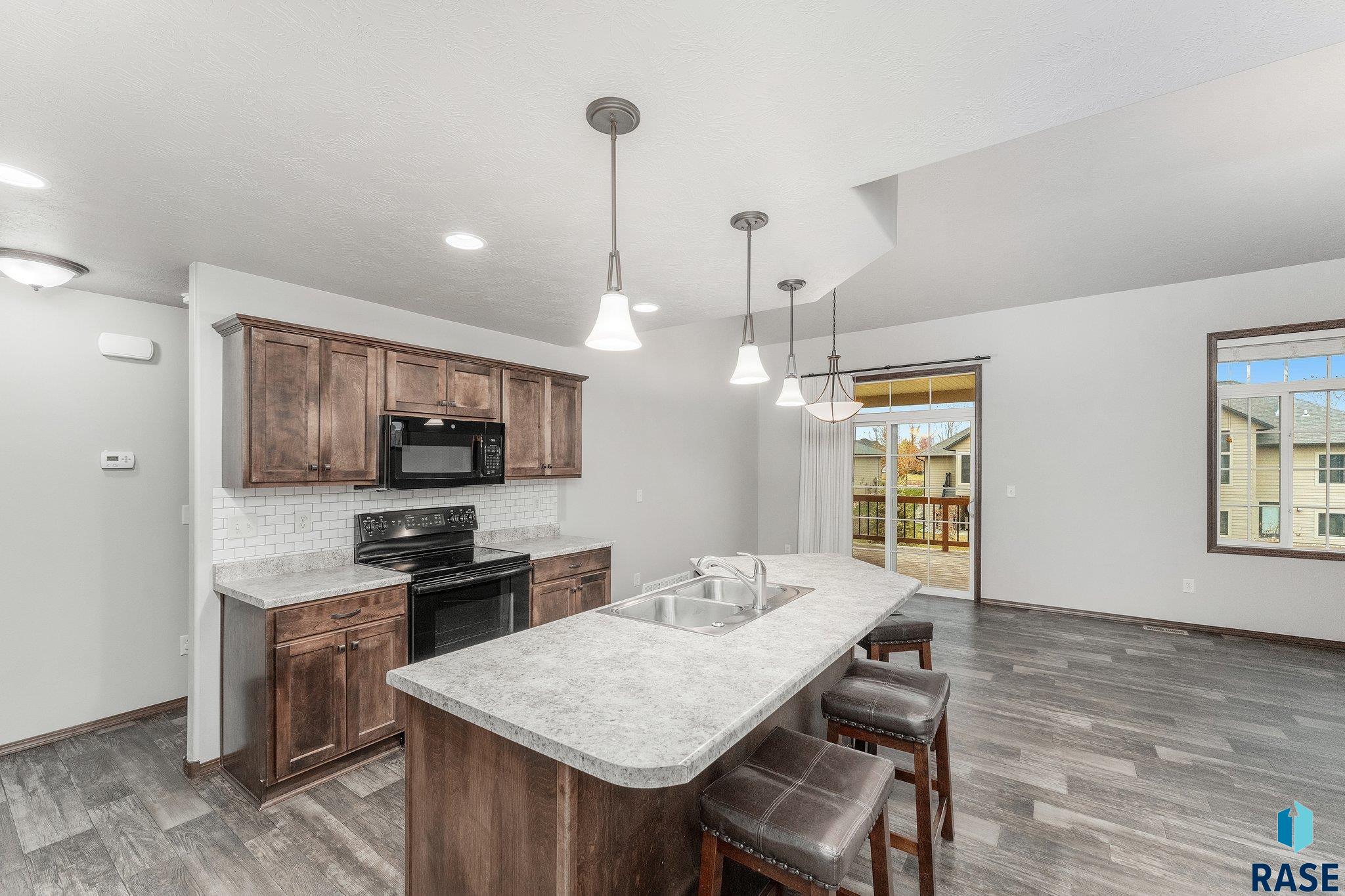 204 E 81st Pl Place, Sioux Falls, South Dakota image 3