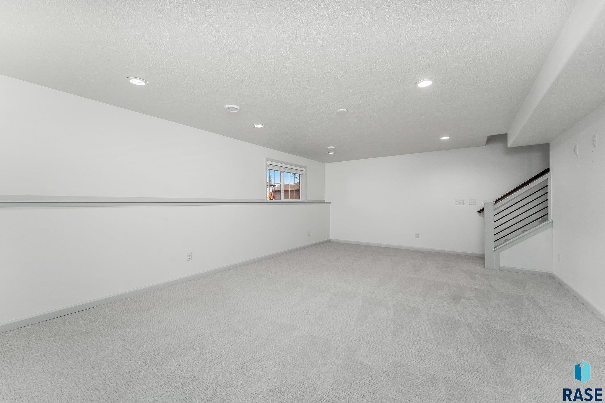 204 E 81st Pl Place, Sioux Falls, South Dakota image 32