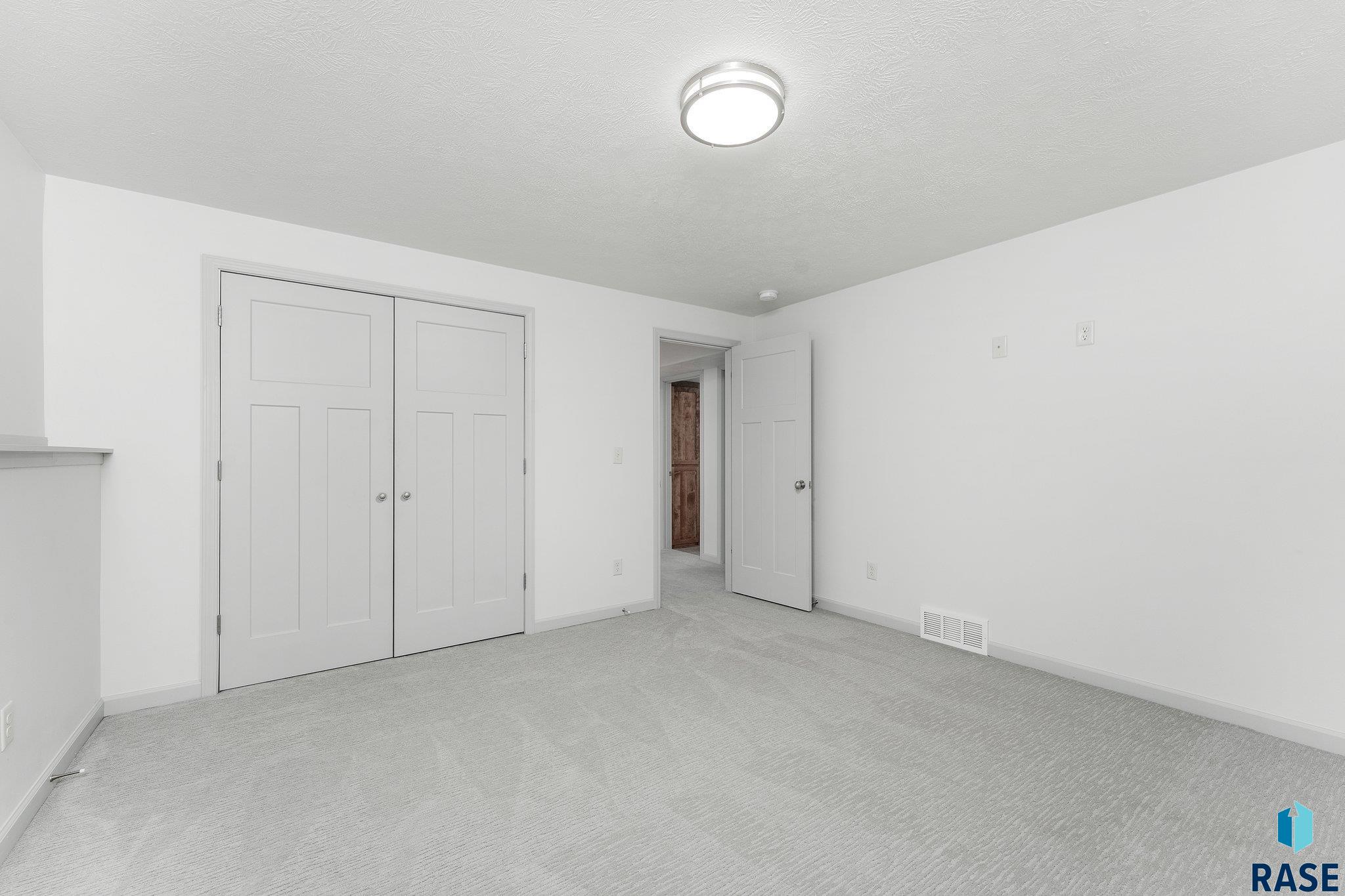 204 E 81st Pl Place, Sioux Falls, South Dakota image 31