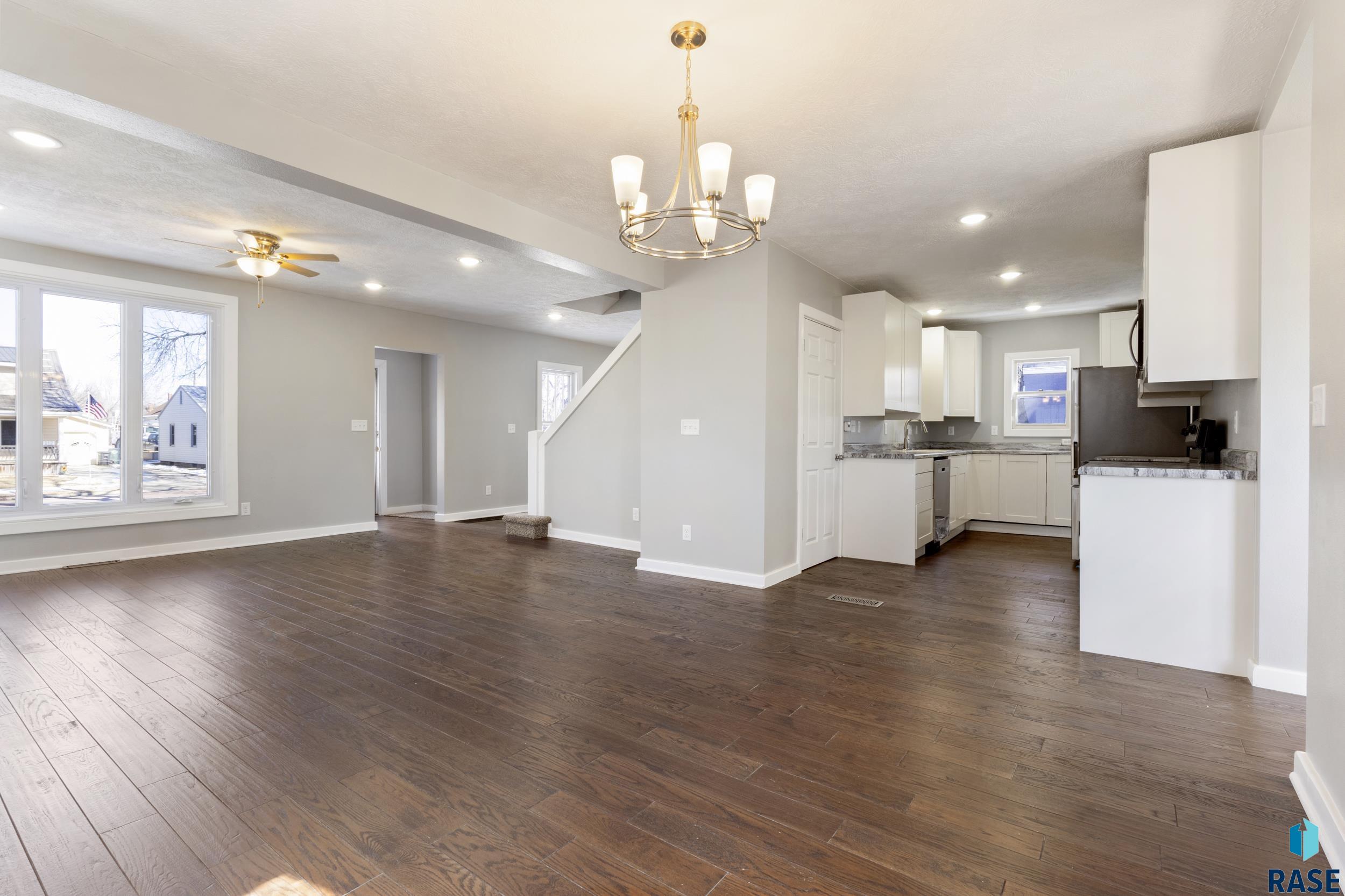 211 W 11th Ave Avenue, Mitchell, South Dakota image 4