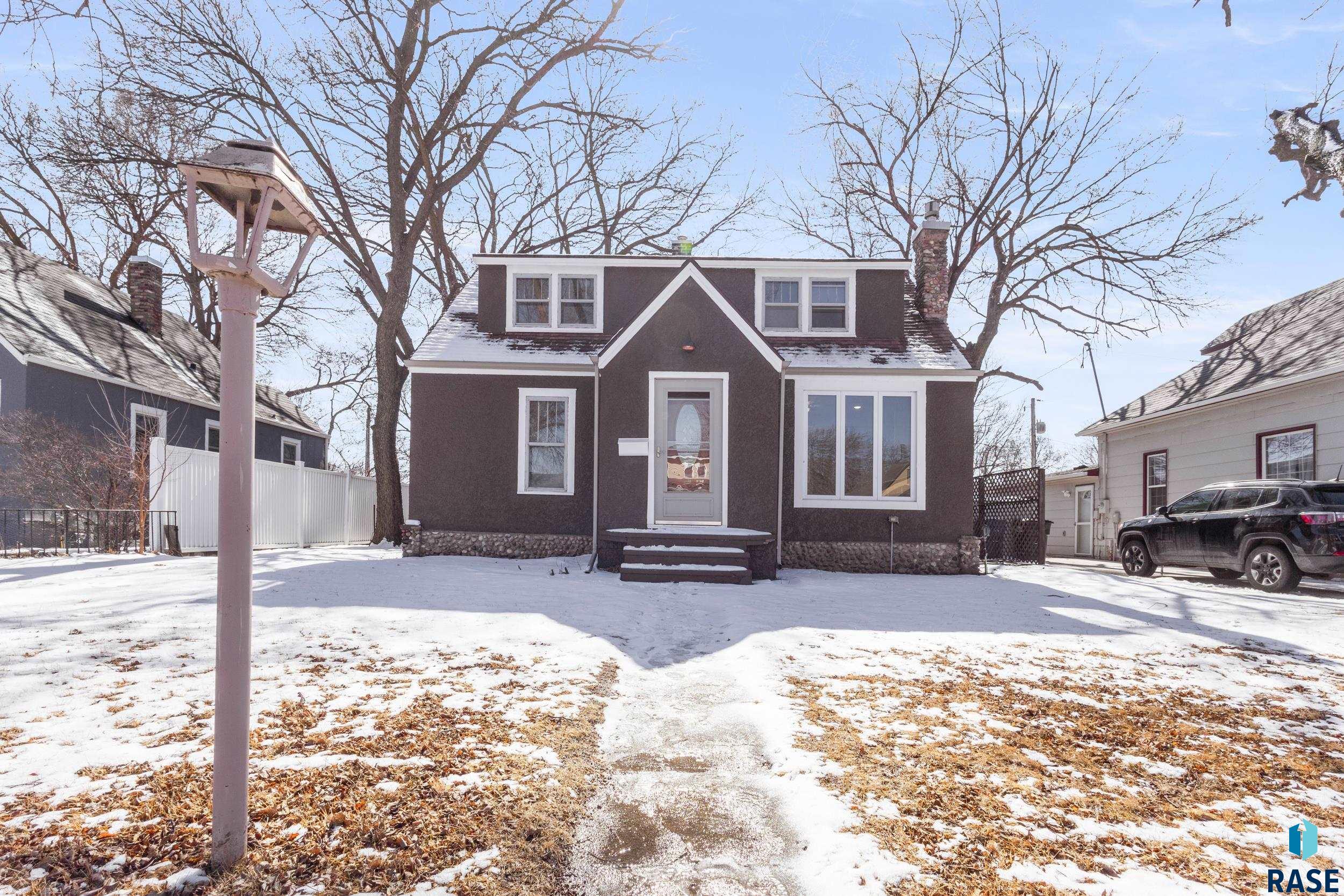 211 W 11th Ave Avenue, Mitchell, South Dakota image 1