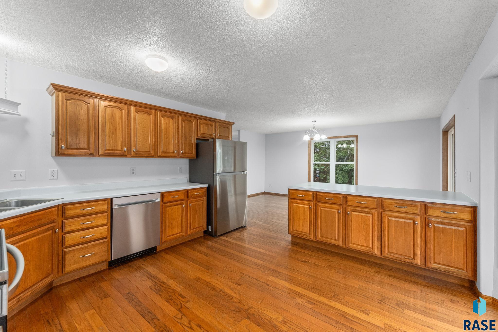 204 E 9th St Street, Crooks, New Jersey image 18