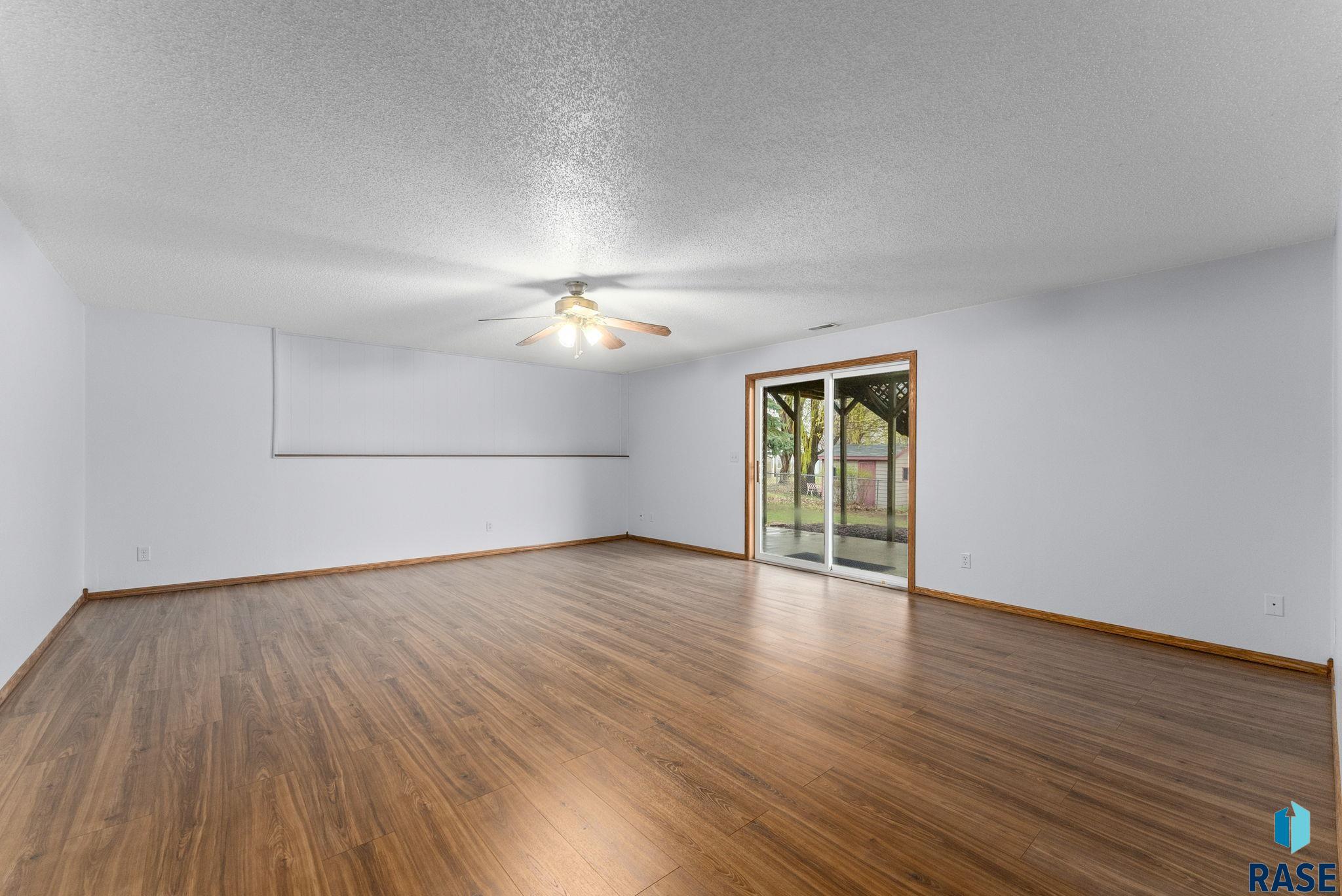 204 E 9th St Street, Crooks, New Jersey image 27