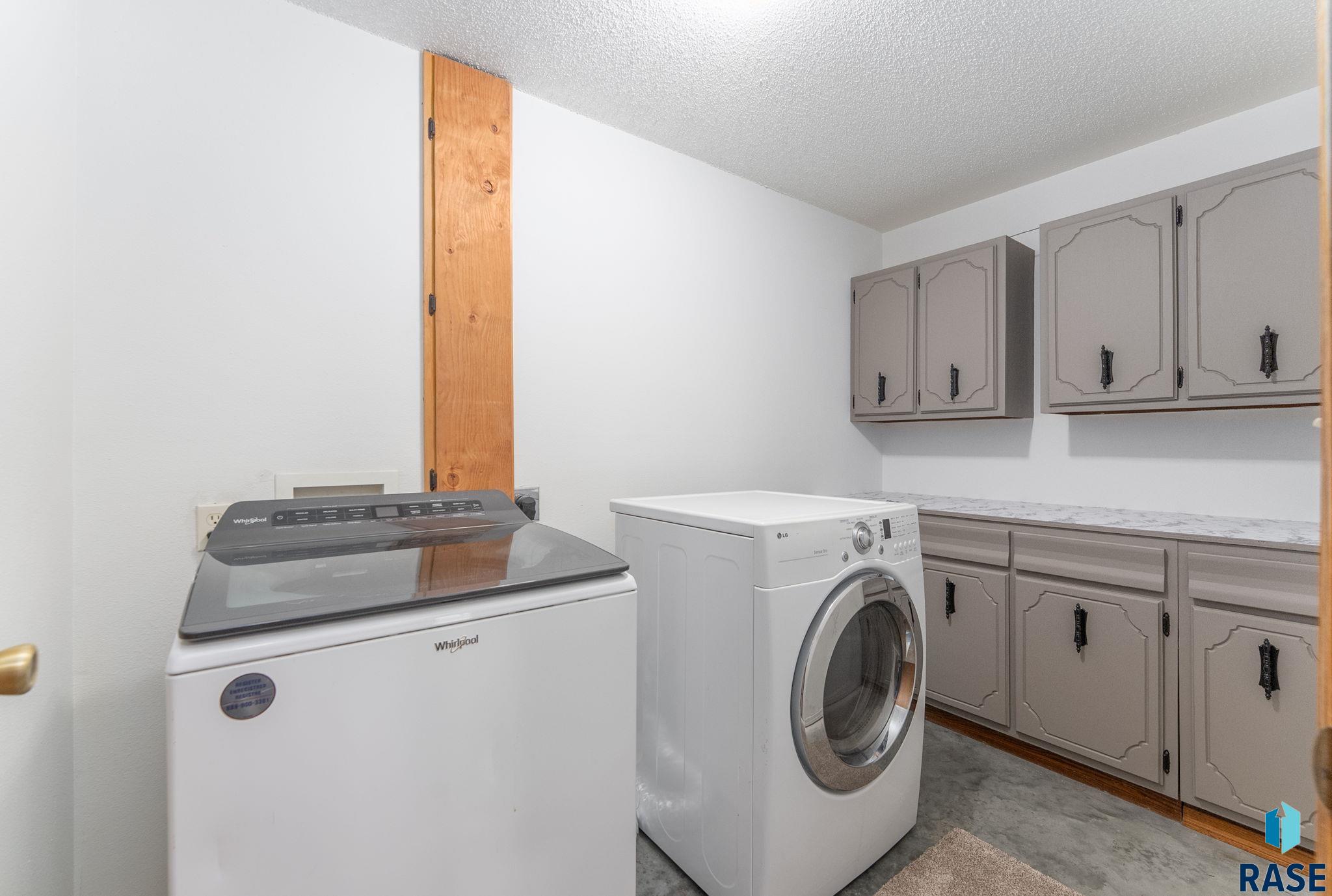 204 E 9th St Street, Crooks, New Jersey image 38
