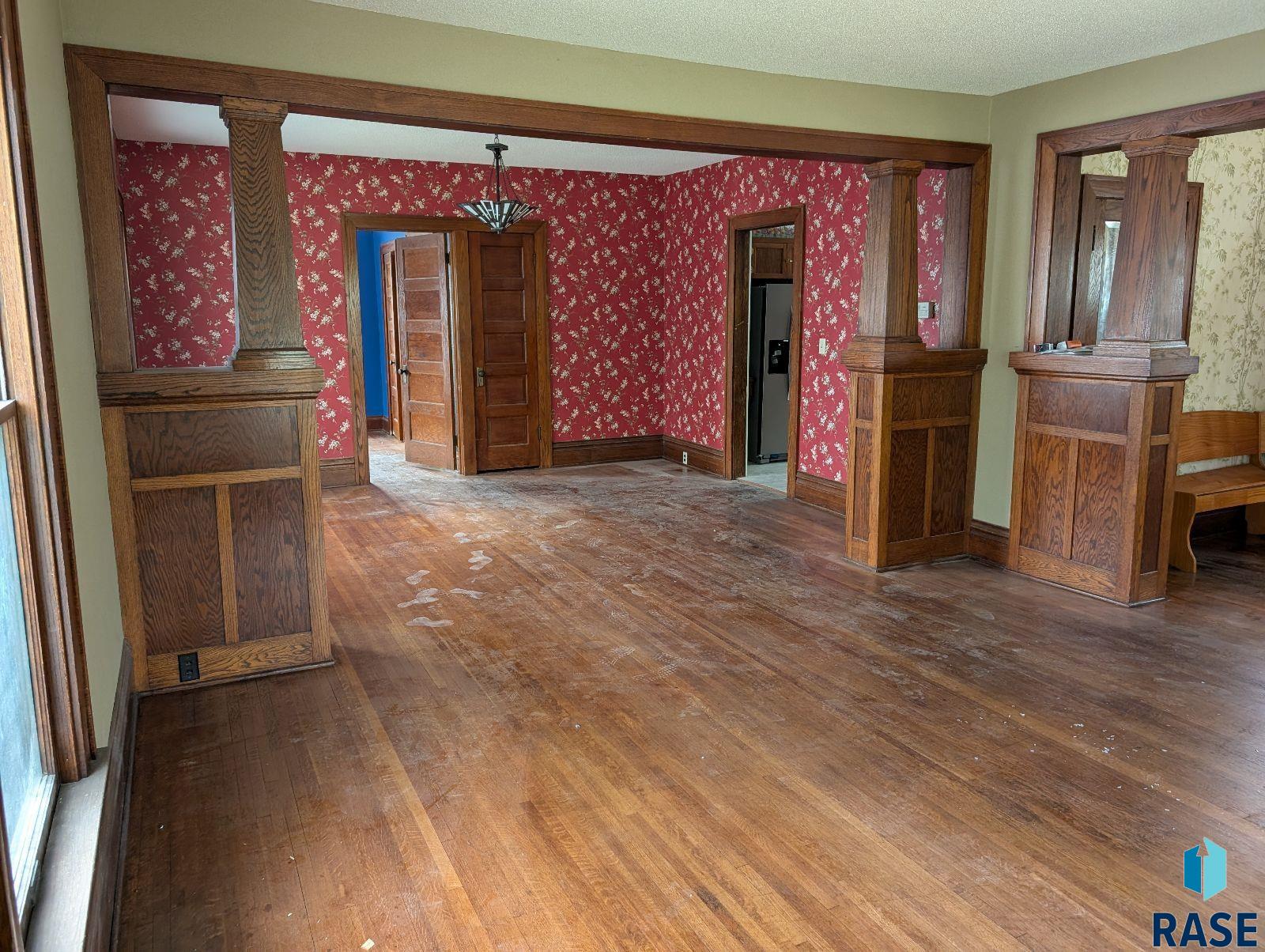 302 E 19th St Street, Sioux Falls, New Jersey image 4