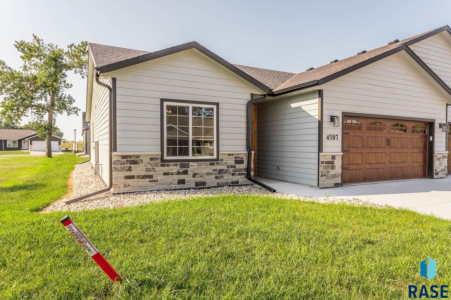 4507 W Graceland Pl Place, Sioux Falls, South Dakota image 3