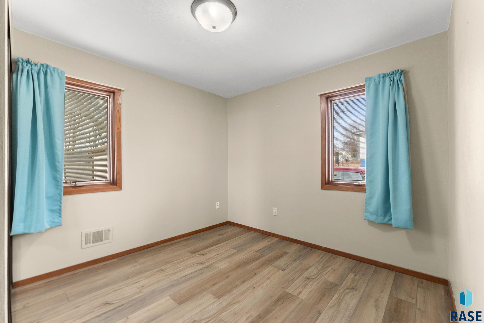 925 S Holt Ave Avenue, Sioux Falls, New Jersey image 16
