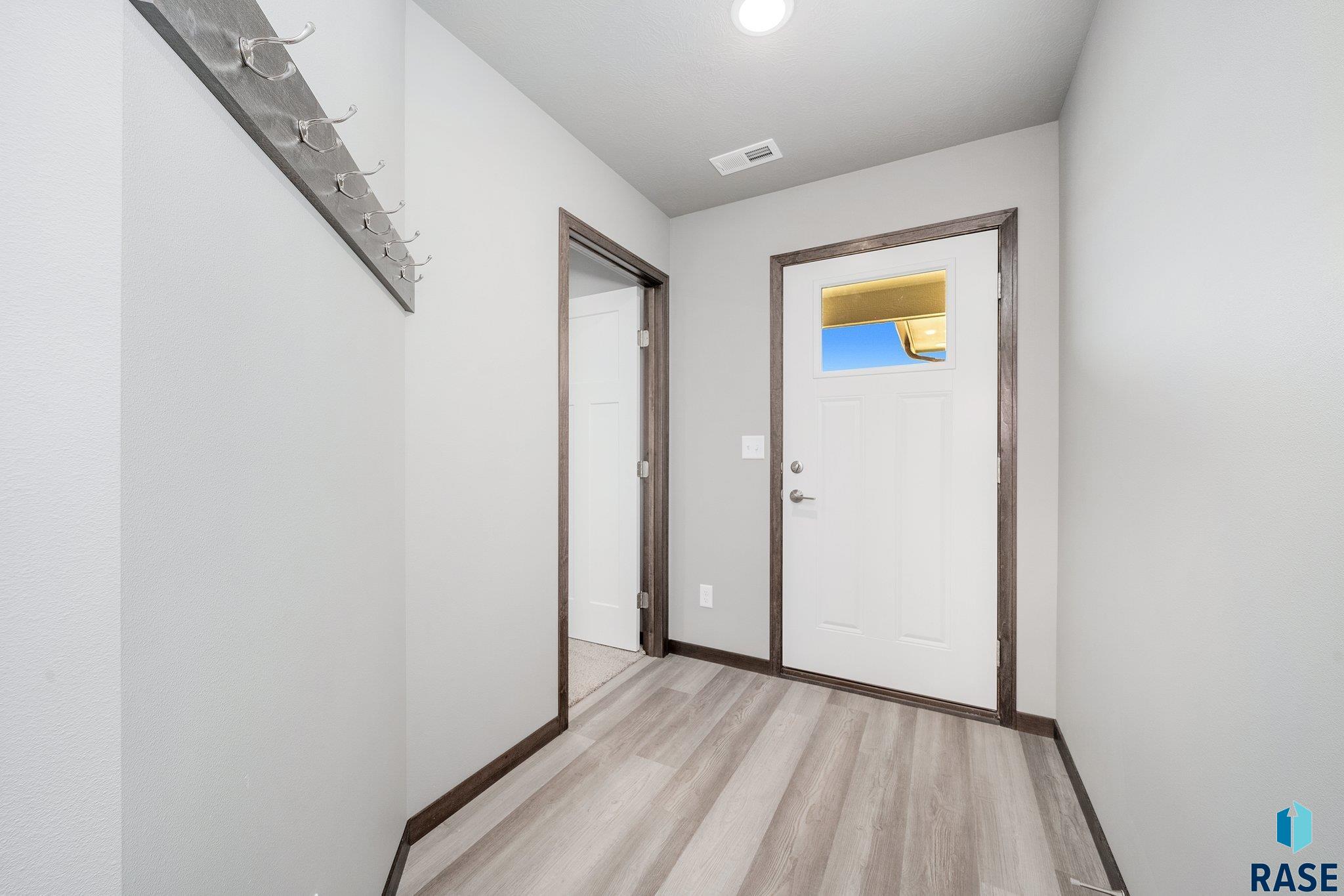 6713 E Thimbleweed St Street, Sioux Falls, New Jersey image 3
