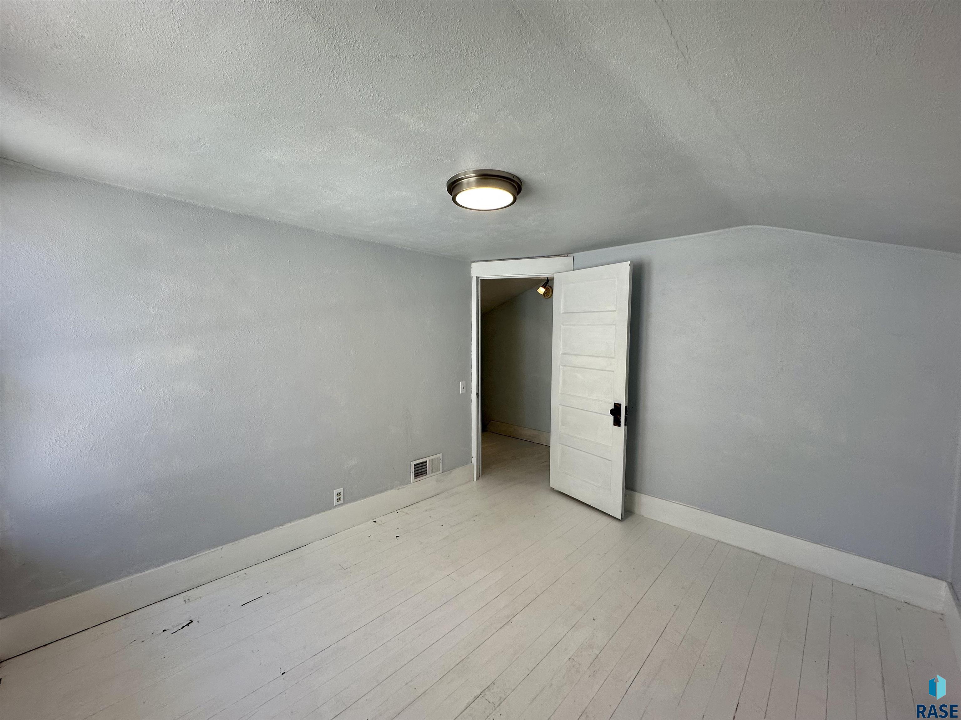 742 N Freeman St Street, Luverne, Minnesota image 25