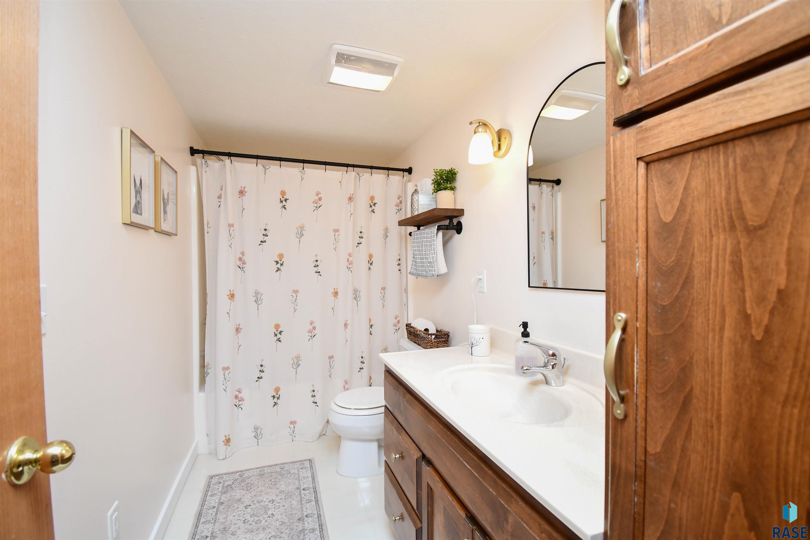 Sioux Falls, South Dakota 57110, United States, 2 Bedrooms Bedrooms, ,2 BathroomsBathrooms,Residential,Active,222885