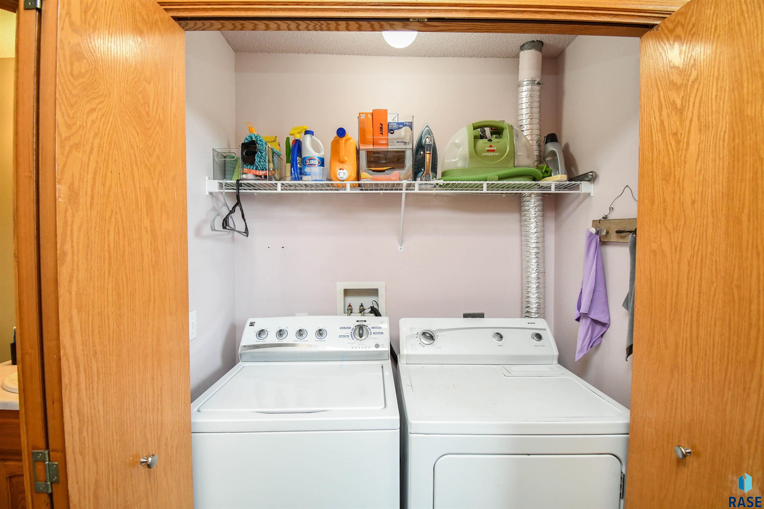 Sioux Falls, South Dakota 57110, United States, 2 Bedrooms Bedrooms, ,2 BathroomsBathrooms,Residential,Active,222885