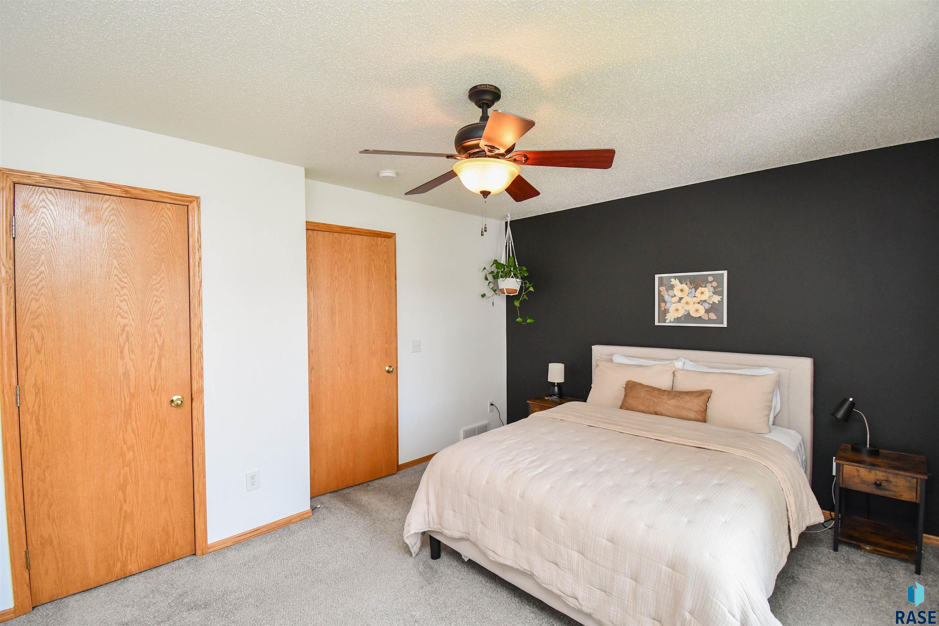 Sioux Falls, South Dakota 57110, United States, 2 Bedrooms Bedrooms, ,2 BathroomsBathrooms,Residential,Active,222885