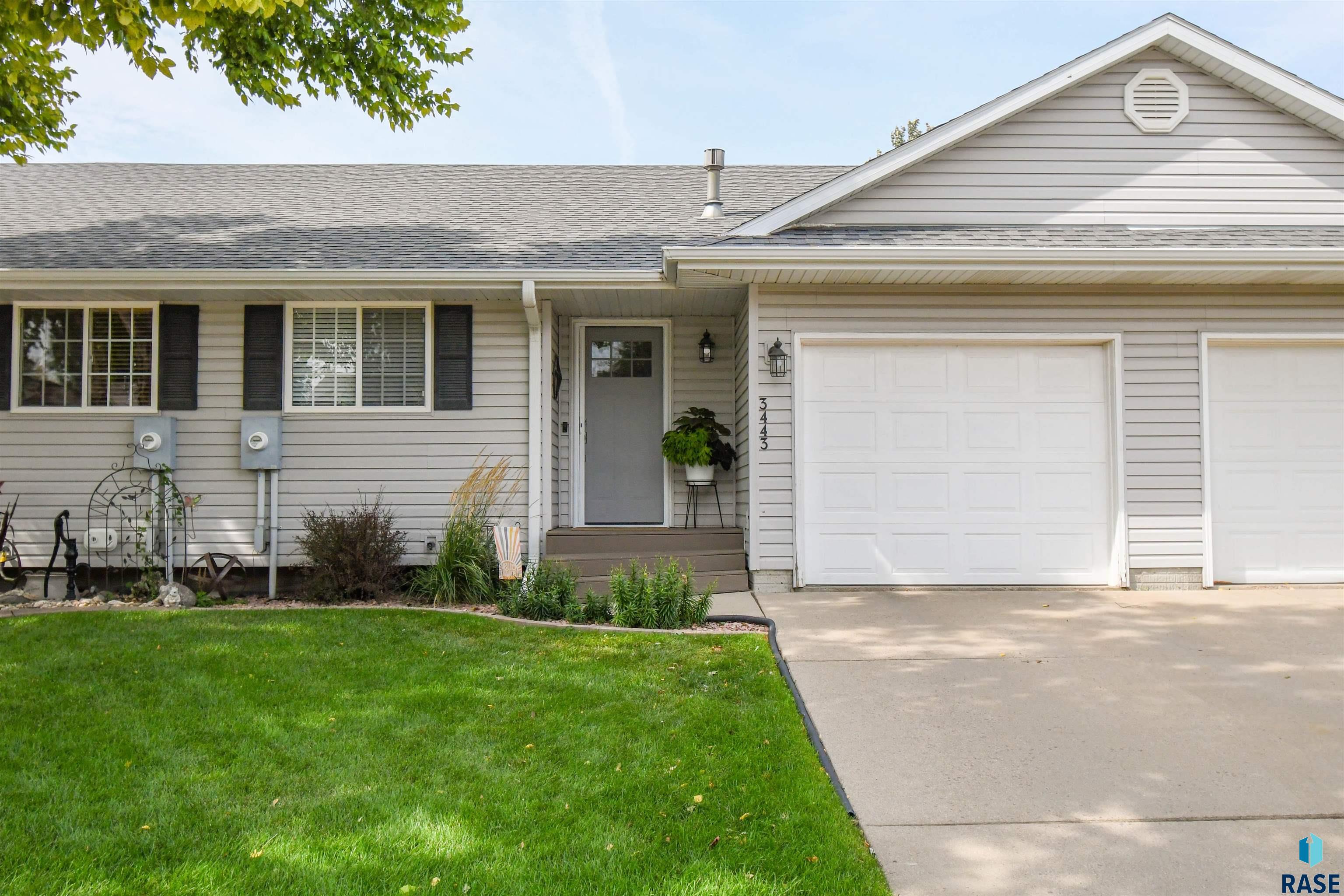 Sioux Falls, South Dakota 57110, United States, 2 Bedrooms Bedrooms, ,2 BathroomsBathrooms,Residential,Active,222885