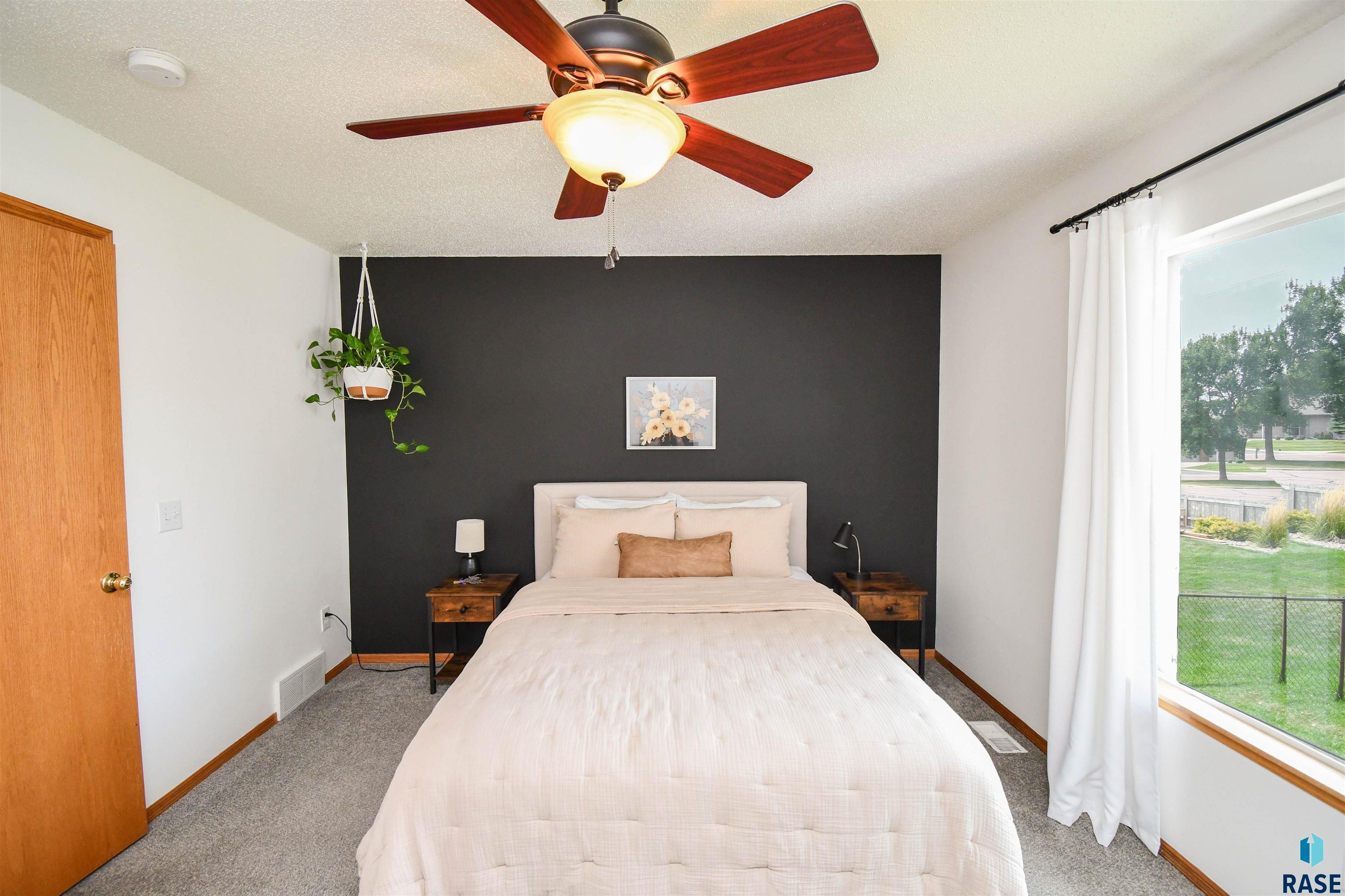 Sioux Falls, South Dakota 57110, United States, 2 Bedrooms Bedrooms, ,2 BathroomsBathrooms,Residential,Active,222885