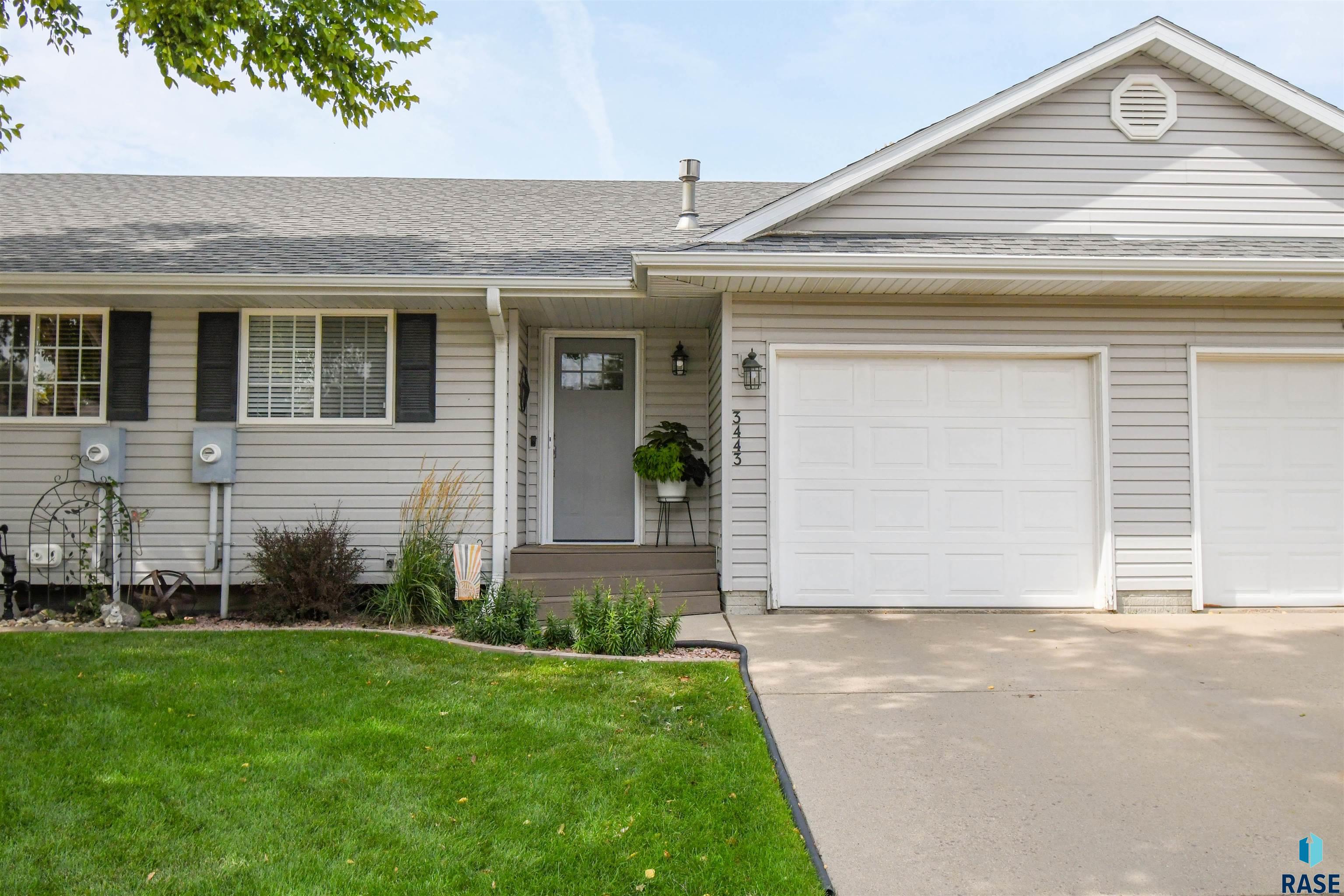 Sioux Falls, South Dakota 57110, United States, 2 Bedrooms Bedrooms, ,2 BathroomsBathrooms,Residential,Active,222885