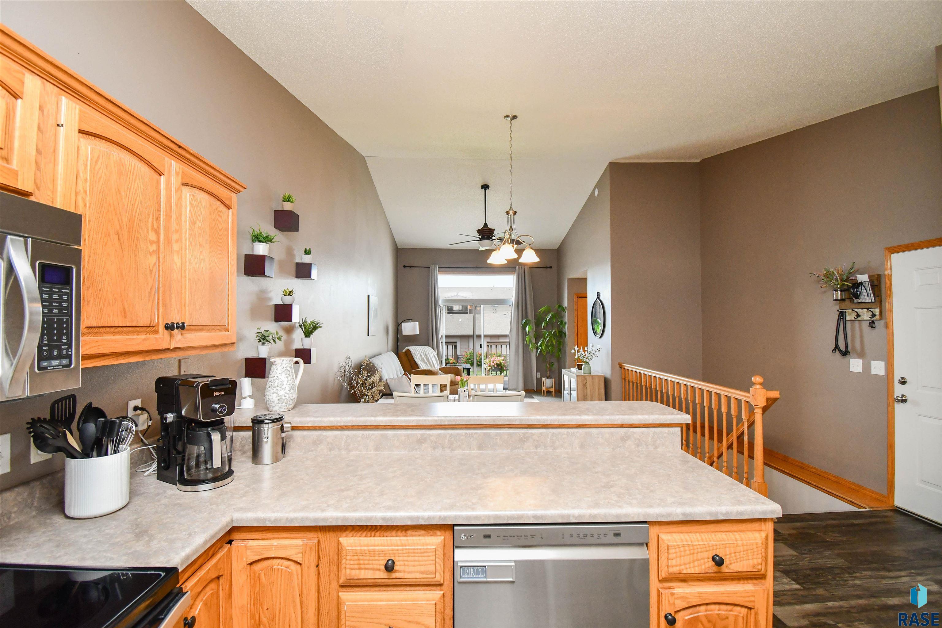 Sioux Falls, South Dakota 57110, United States, 2 Bedrooms Bedrooms, ,2 BathroomsBathrooms,Residential,Active,222885