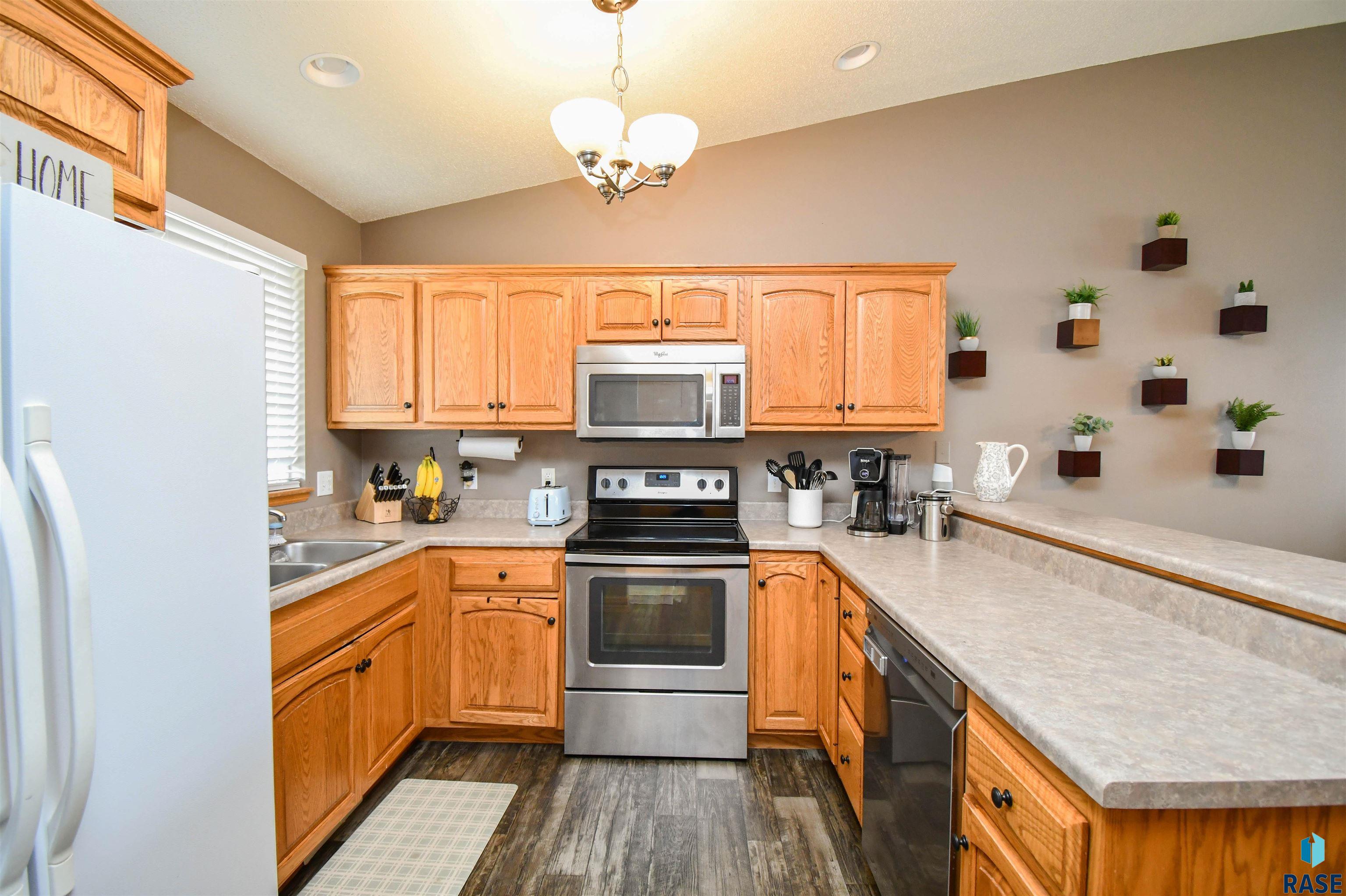 Sioux Falls, South Dakota 57110, United States, 2 Bedrooms Bedrooms, ,2 BathroomsBathrooms,Residential,Active,222885