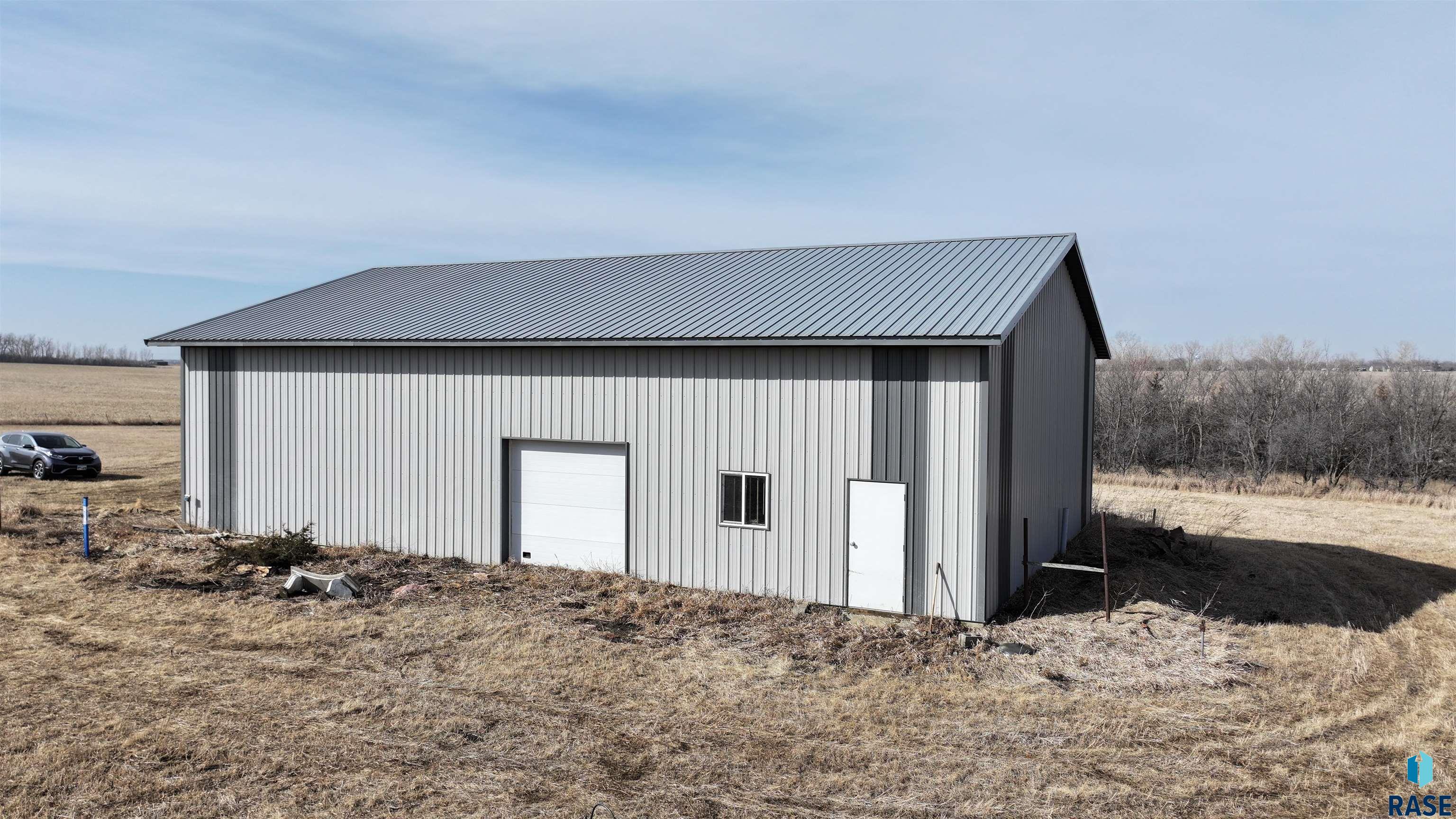 2010 E 9th St Street, Hartford, South Dakota image 5