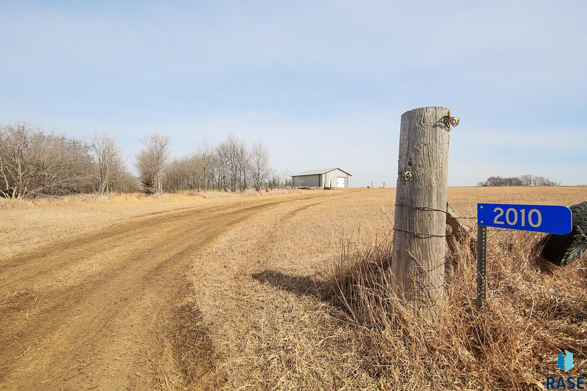 2010 E 9th St Street, Hartford, South Dakota image 1