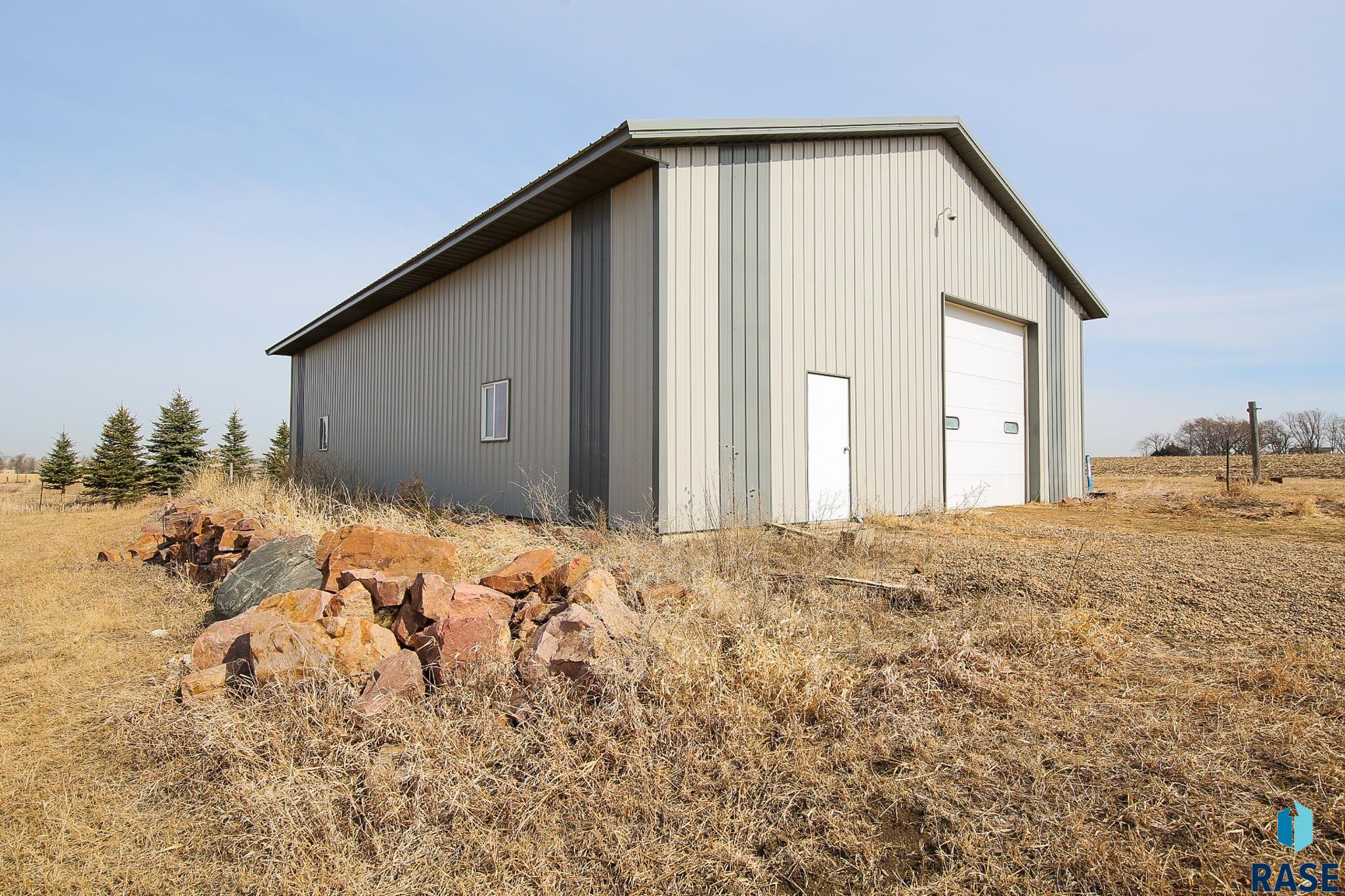 2010 E 9th St Street, Hartford, South Dakota image 3