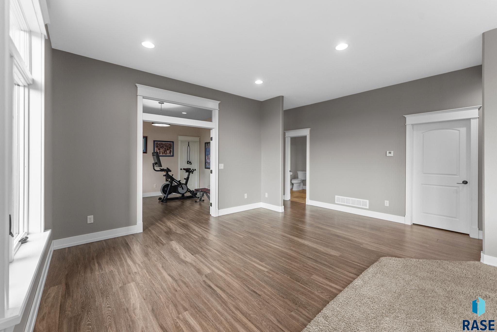 9005 E Torrey Pine Cir Circle #102, Sioux Falls, New Jersey image 36