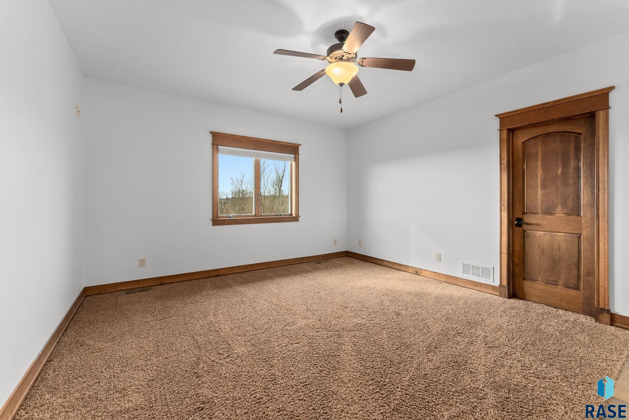 9005 E Torrey Pine Cir Circle #102, Sioux Falls, New Jersey image 28