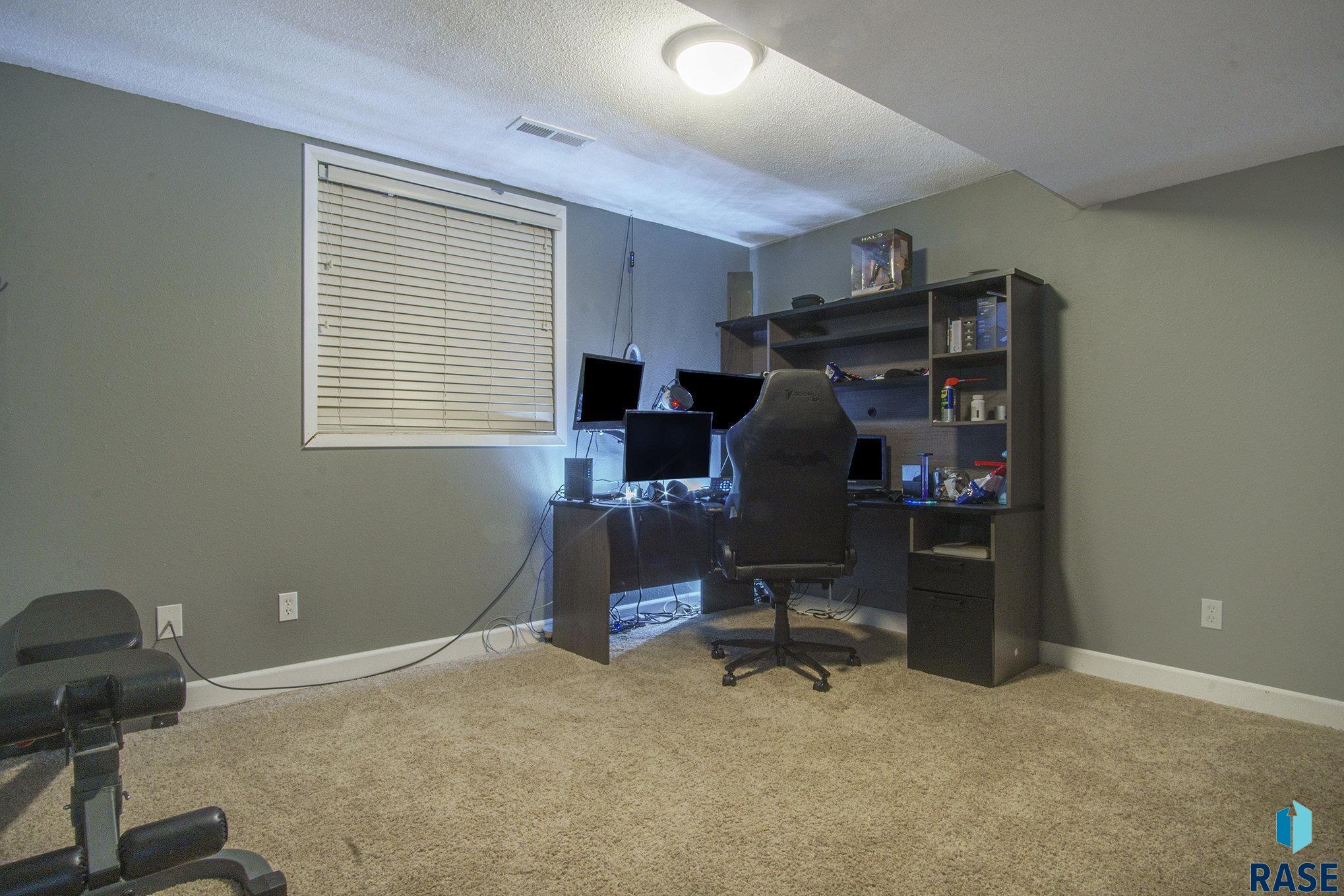 204 E Lotta St Street, Sioux Falls, New Jersey image 23
