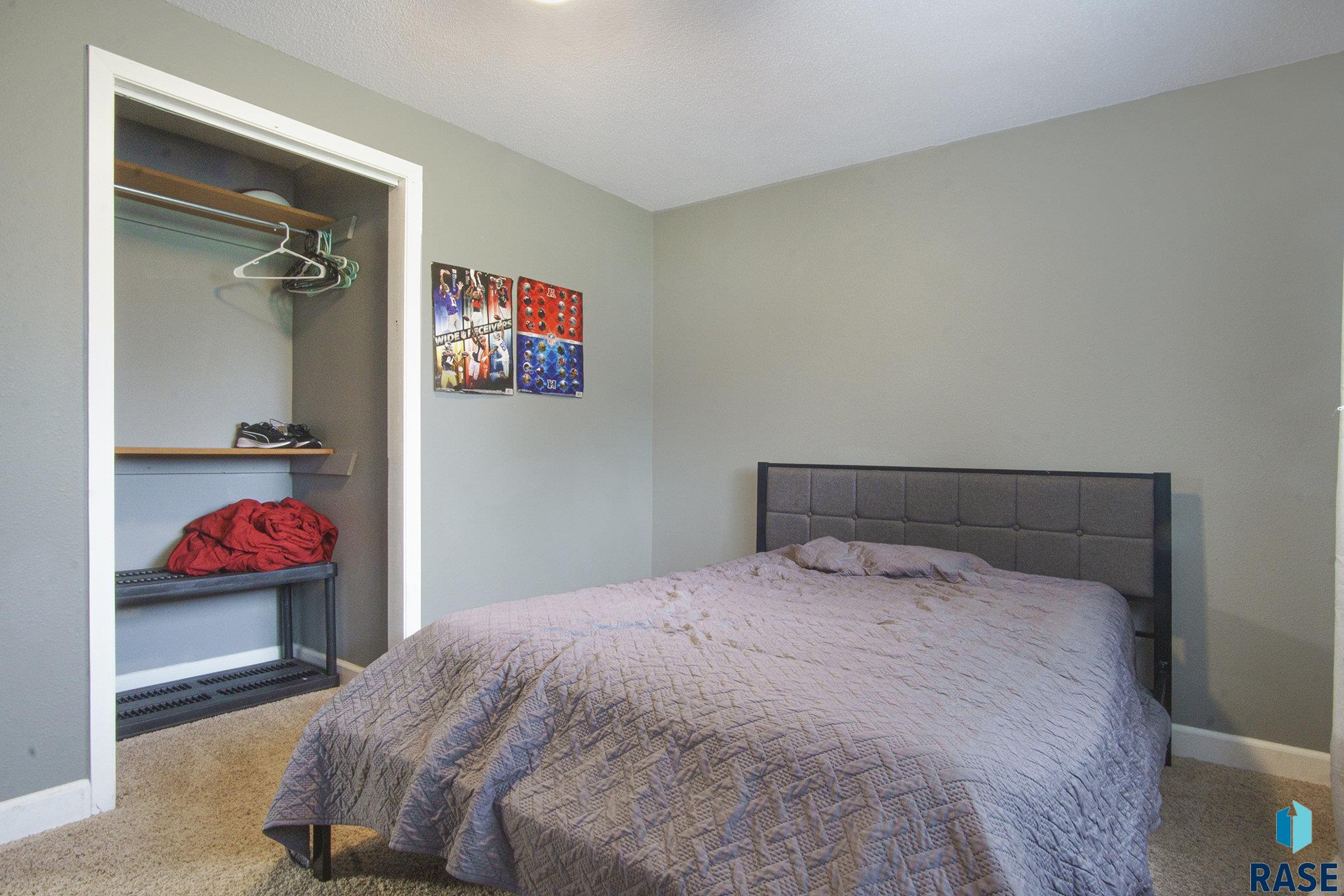 204 E Lotta St Street, Sioux Falls, New Jersey image 19