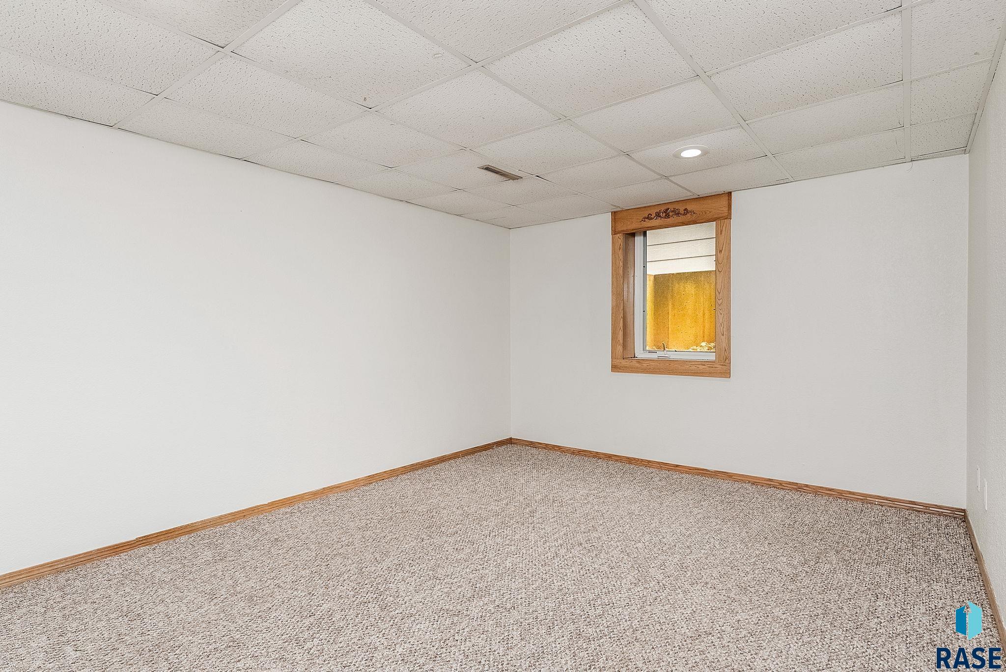 2105 E Sylvan Cir Circle, Brandon, South Dakota image 20