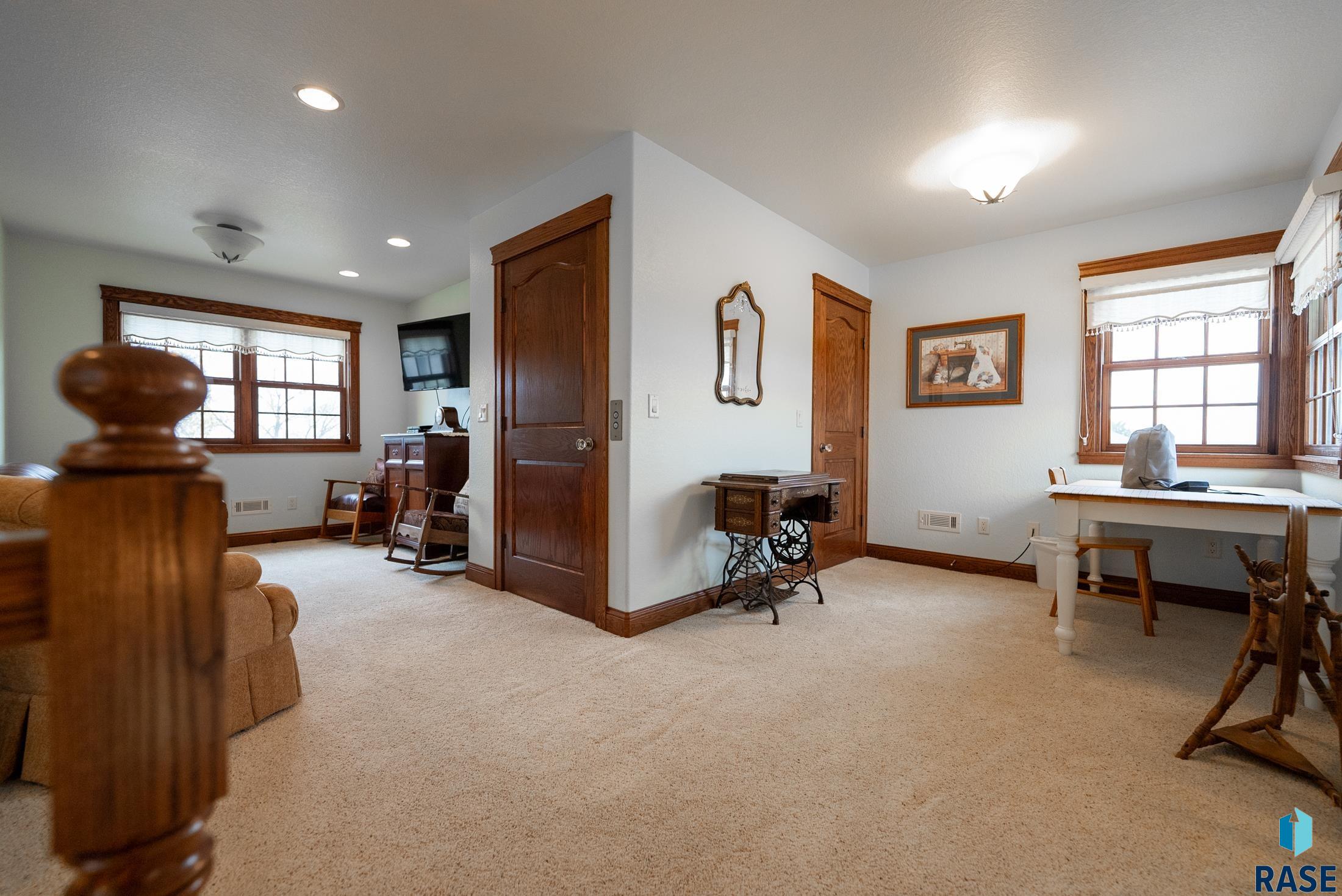 300 Calumet Cir Circle, Yankton, New Jersey image 34