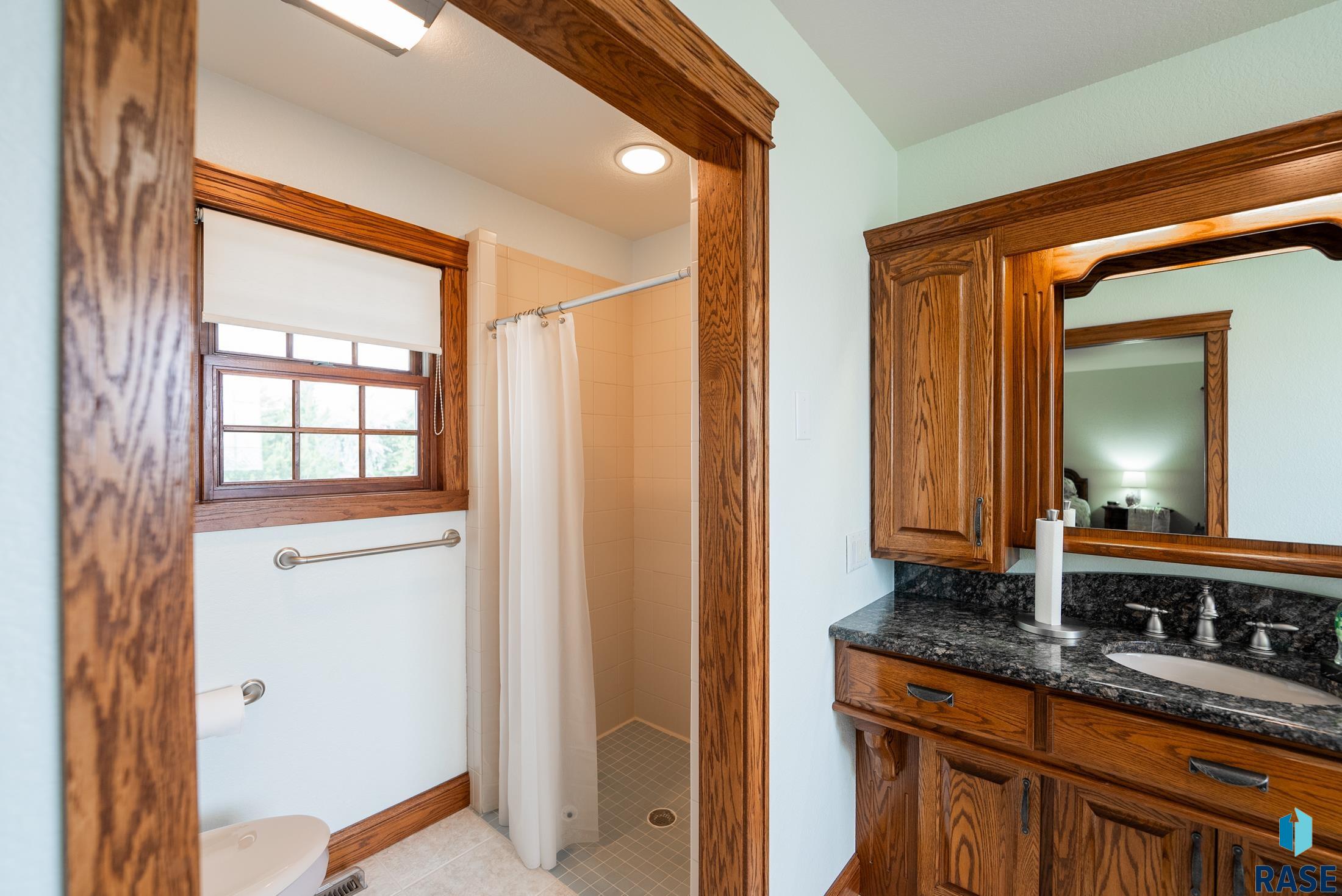 300 Calumet Cir Circle, Yankton, New Jersey image 41