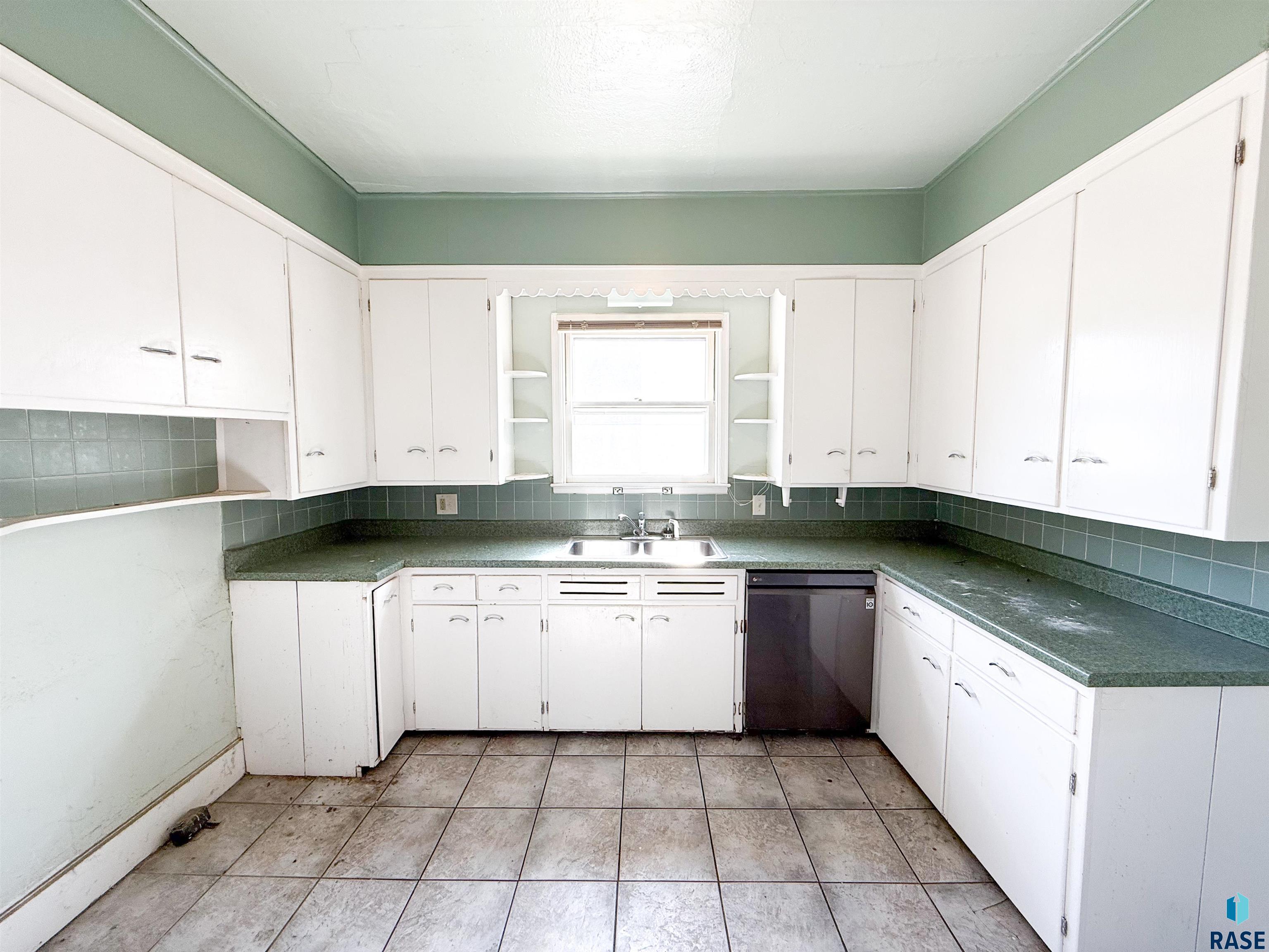520 NW 1st St Street, Madison, New Jersey image 3