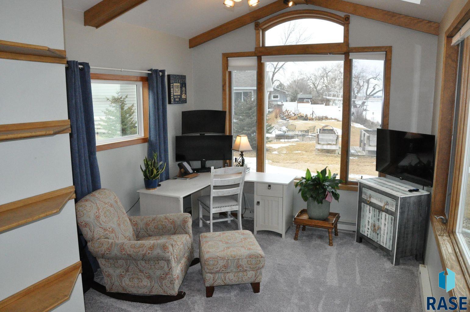 46784 220th St Street, Brookings, South Dakota image 6