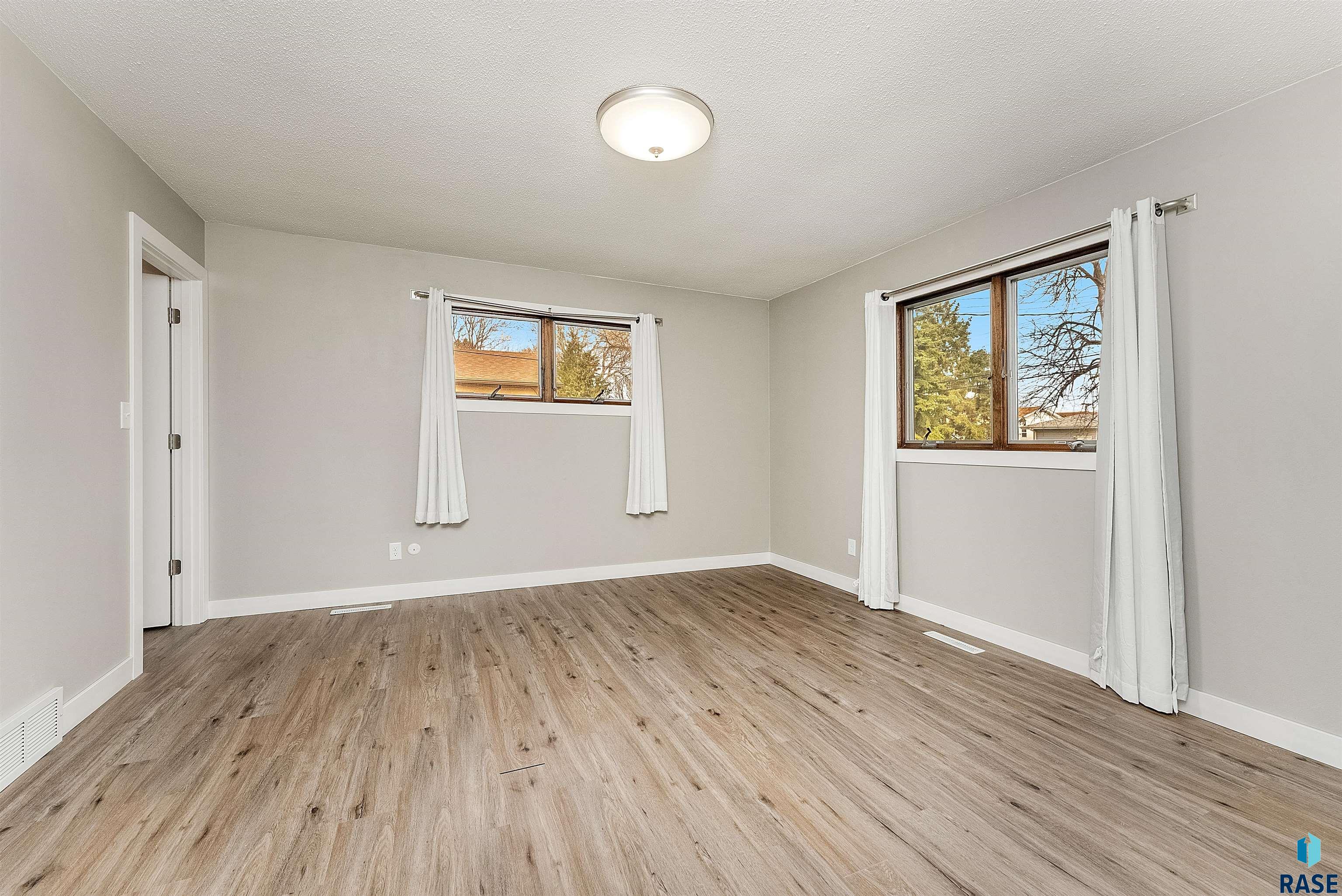 2716 S West Ave Avenue, Sioux Falls, South Dakota image 9