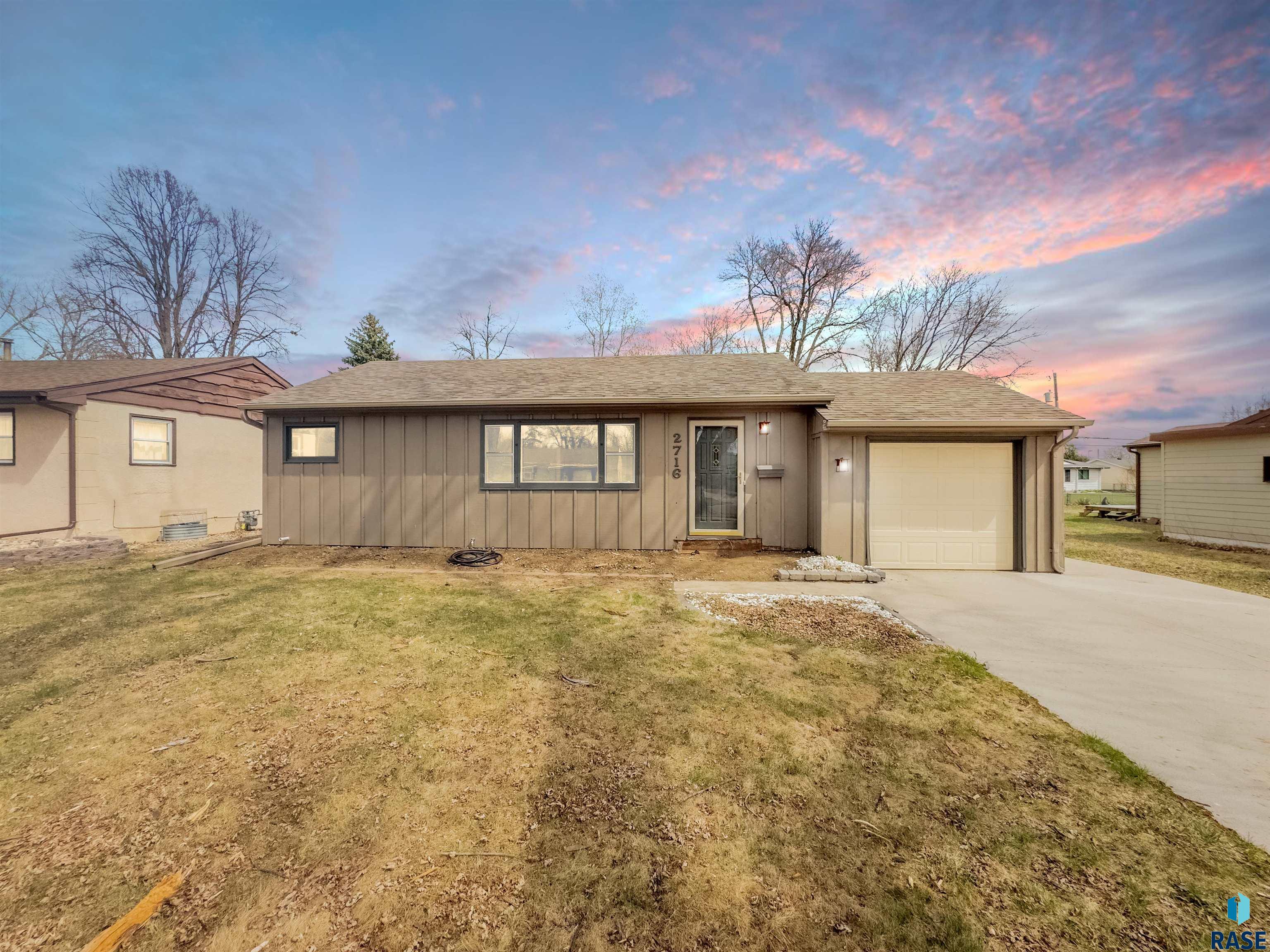 2716 S West Ave Avenue, Sioux Falls, South Dakota image 2