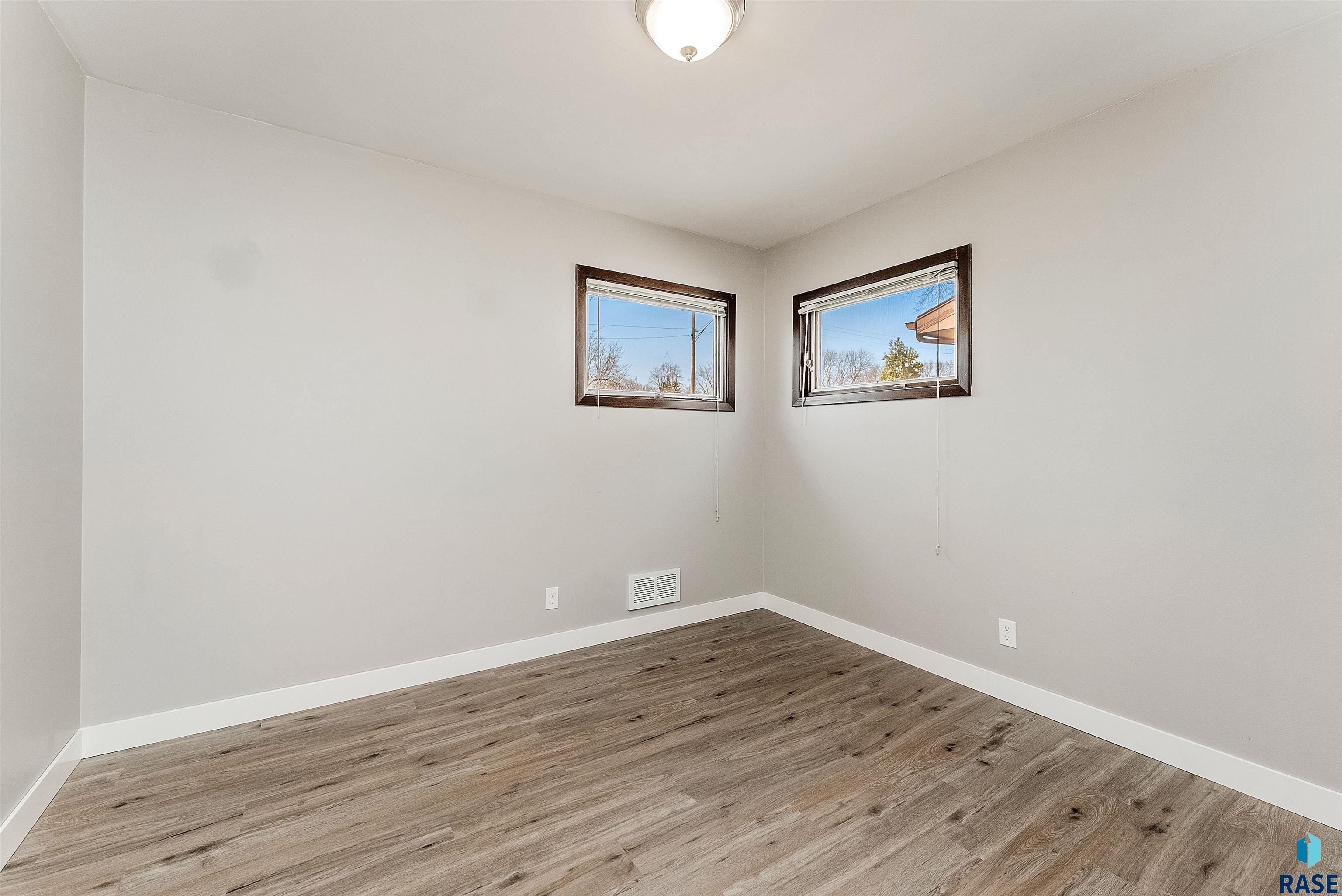 2716 S West Ave Avenue, Sioux Falls, South Dakota image 13