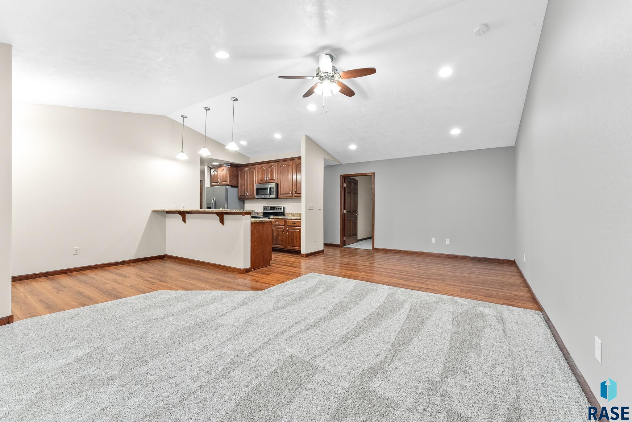 207 W 5th St Street #206, Hartford, New Jersey image 11