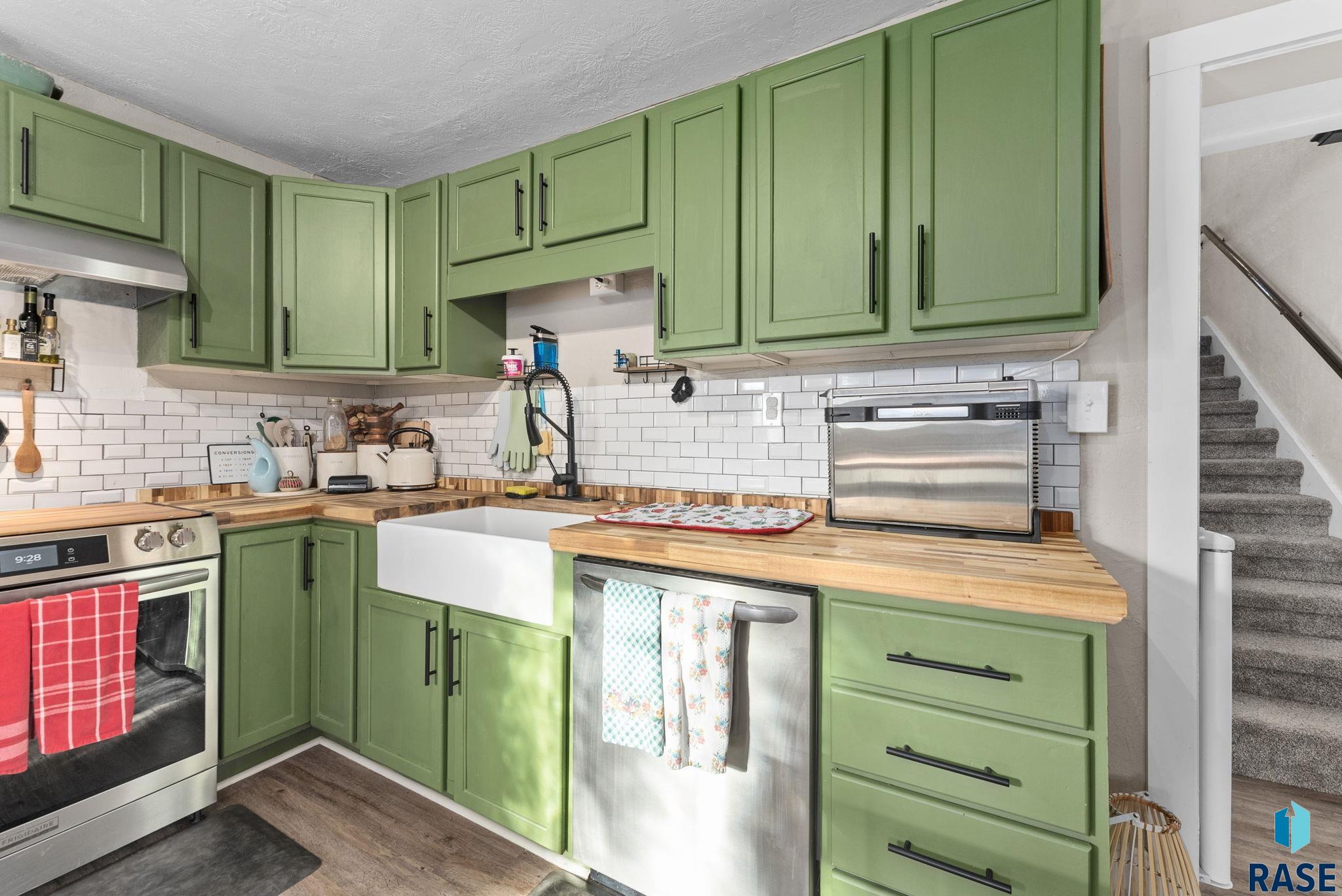 606 N 3rd St Street, Beresford, South Dakota image 5